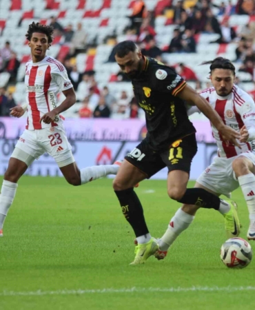 trendyol-super-lig-antalyaspor-1-goztepe-0-ilk-yari-duvzwbI7.jpg