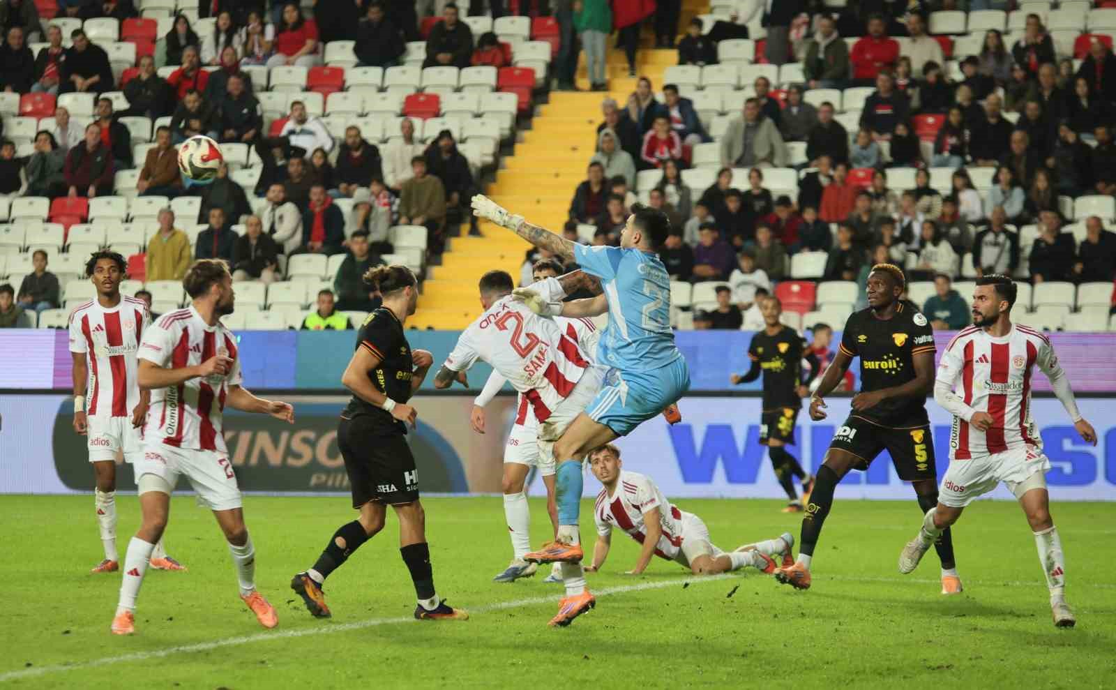 trendyol super lig antalyaspor 1 goztepe 2 mac sonucu 16 amgGKh5j