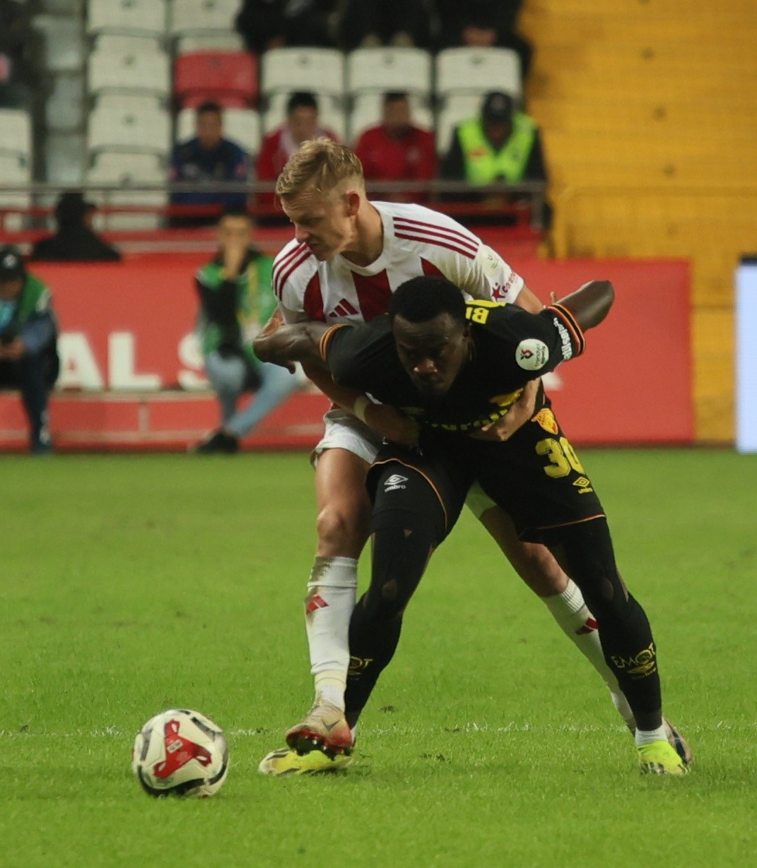 trendyol super lig antalyaspor 1 goztepe 2 mac sonucu 18 HsHVGQEe