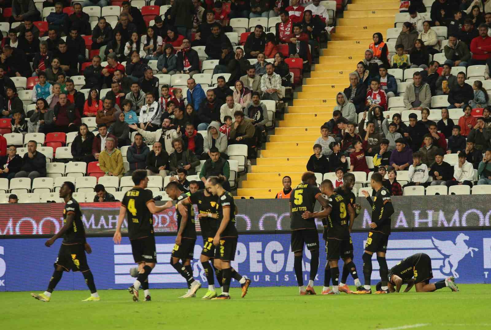 trendyol super lig antalyaspor 1 goztepe 2 mac sonucu 3 GH54Vr9N
