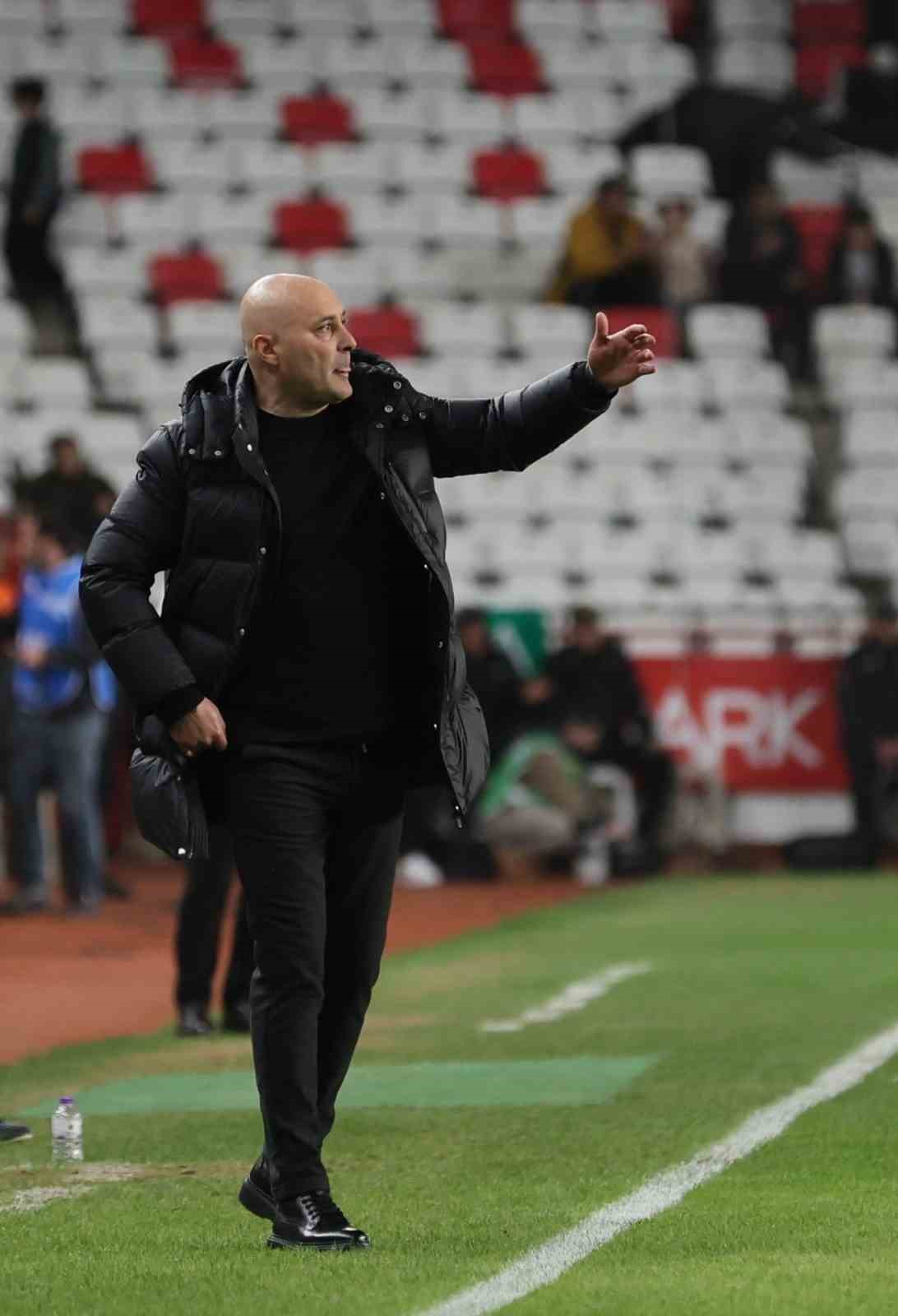 trendyol super lig antalyaspor 1 trabzonspor 0 ilk yari 14 HhkpqzRf