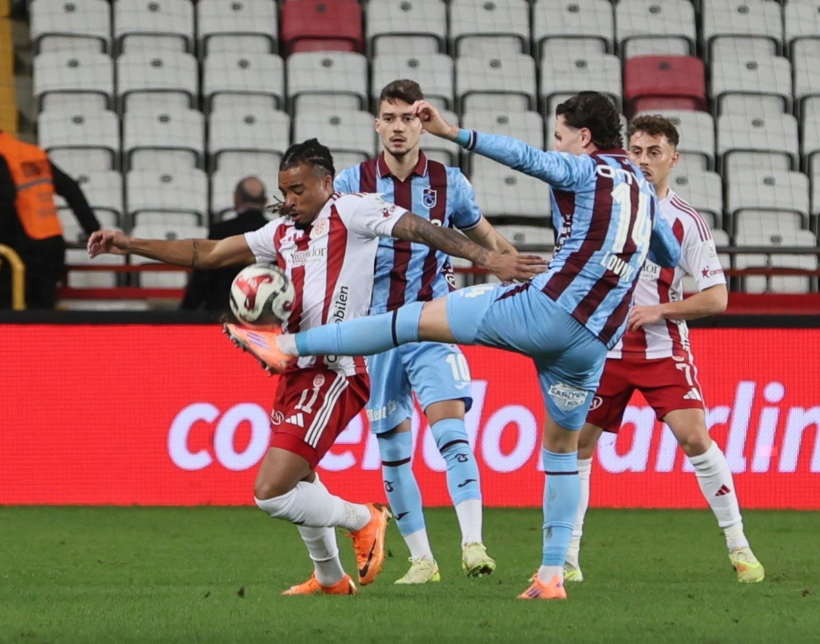 trendyol super lig antalyaspor 1 trabzonspor 0 ilk yari 2 qpWbfCcA