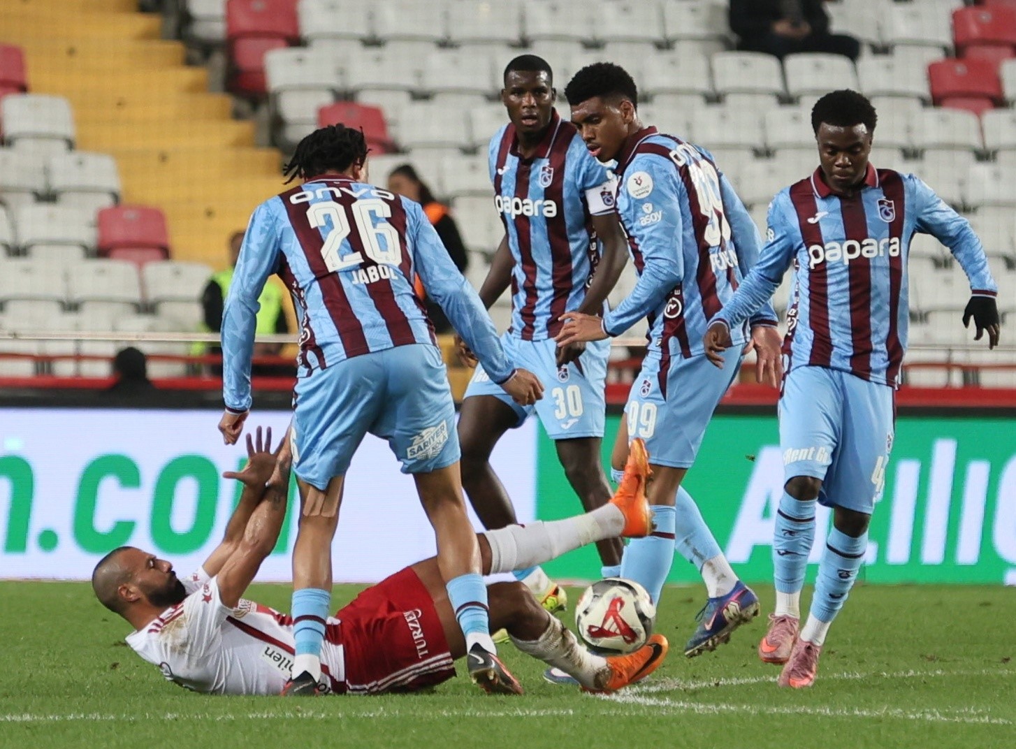 trendyol super lig antalyaspor 1 trabzonspor 0 ilk yari 9 dZvJrLvT