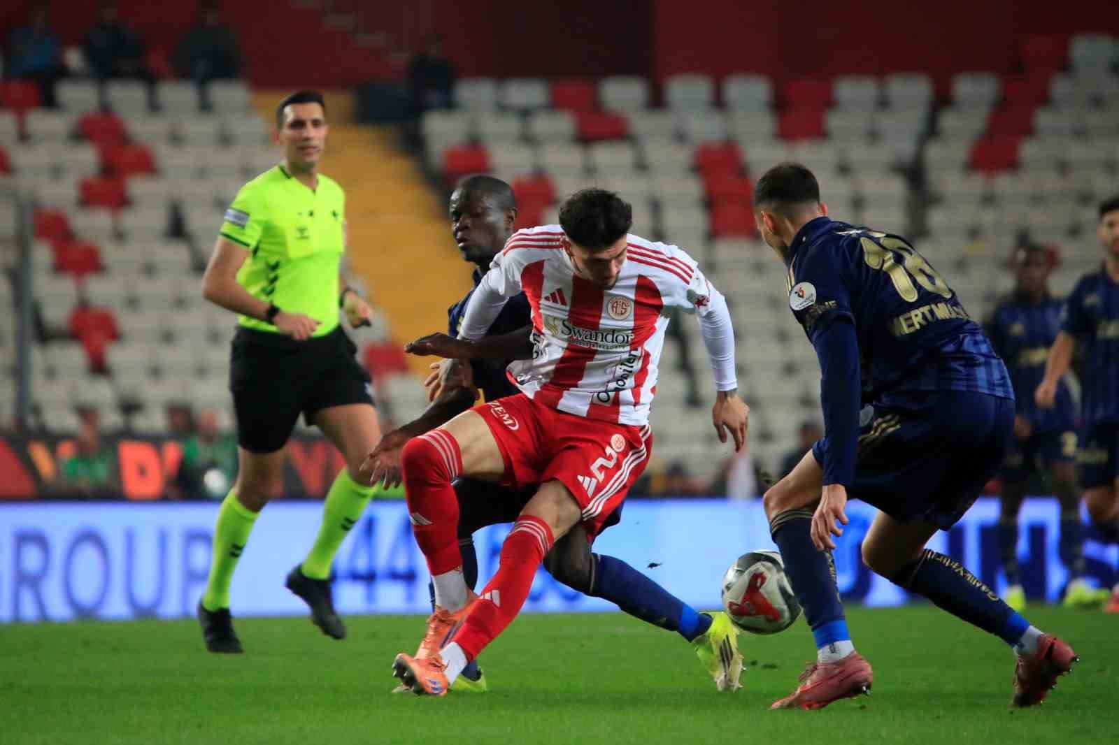 trendyol super lig antalyaspor 2 fenerbahce 2 mac sonucu 6 qlGI7PiF