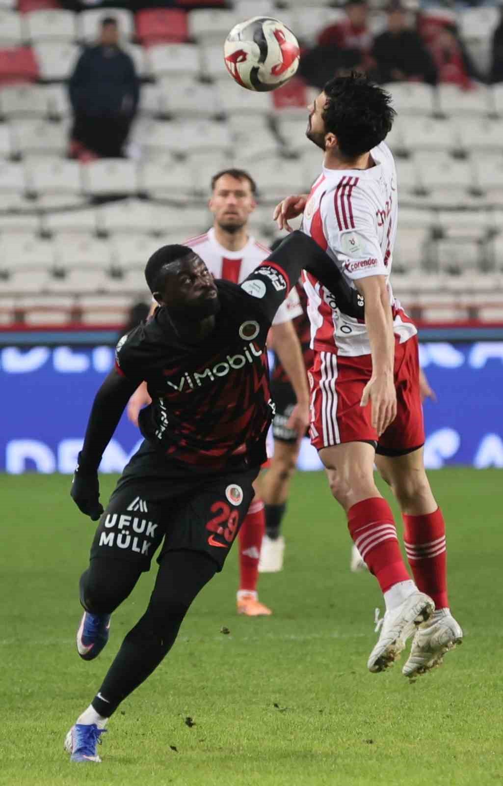 trendyol super lig antalyaspor 2 genclerbirligi 1 mac sonucu 15 DL1KnIe9