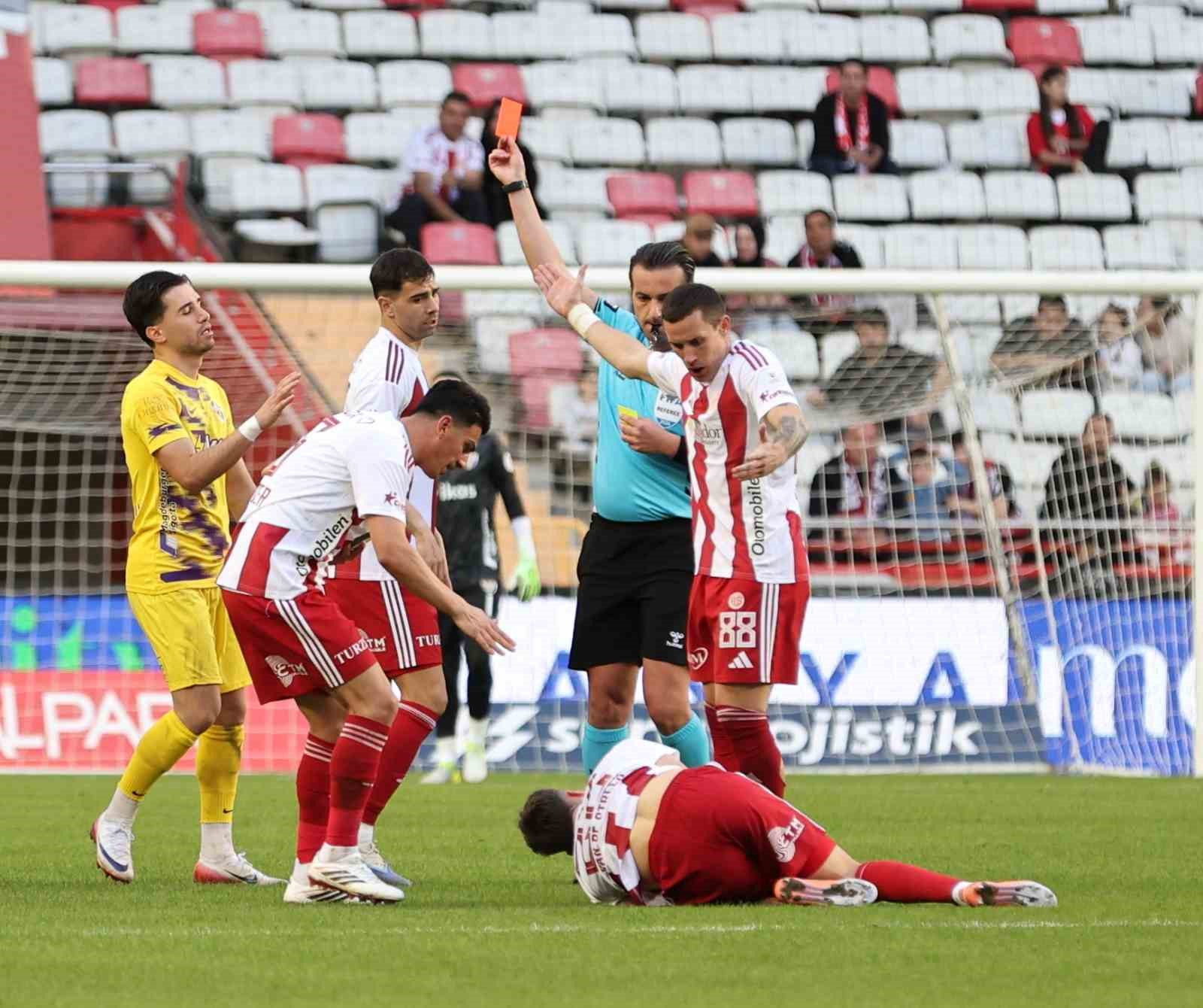 Trendyol Süper Lig: Antalyaspor: 3 - Eyüpspor: 0 (Maç sonucu) 9 trendyol super lig antalyaspor 3 eyupspor 0 mac sonucu 5 VerZpZMV