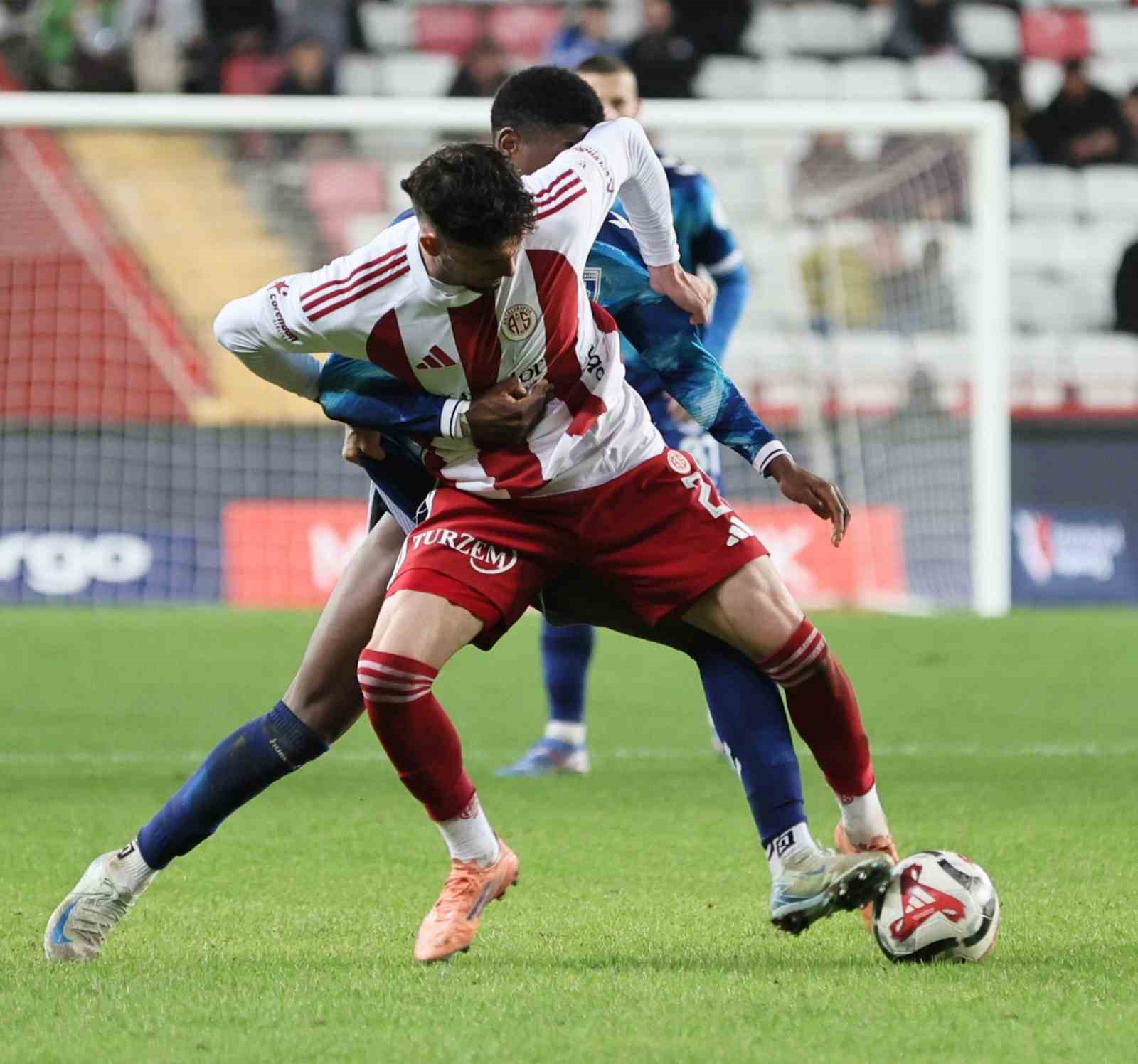 Trendyol Süper Lig: Antalyaspor: 3 - Samsunspor: 1 (Maç sonucu) 11 trendyol super lig antalyaspor 3 samsunspor 1 mac sonucu 7 RUZ2sUFd