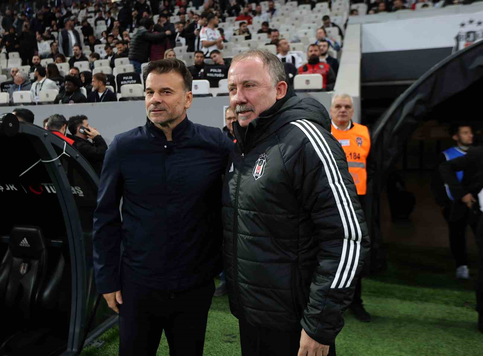 trendyol super lig besiktas 0 fatih karagumruk 0 mac devam ediyor 13 UIlSbBhk