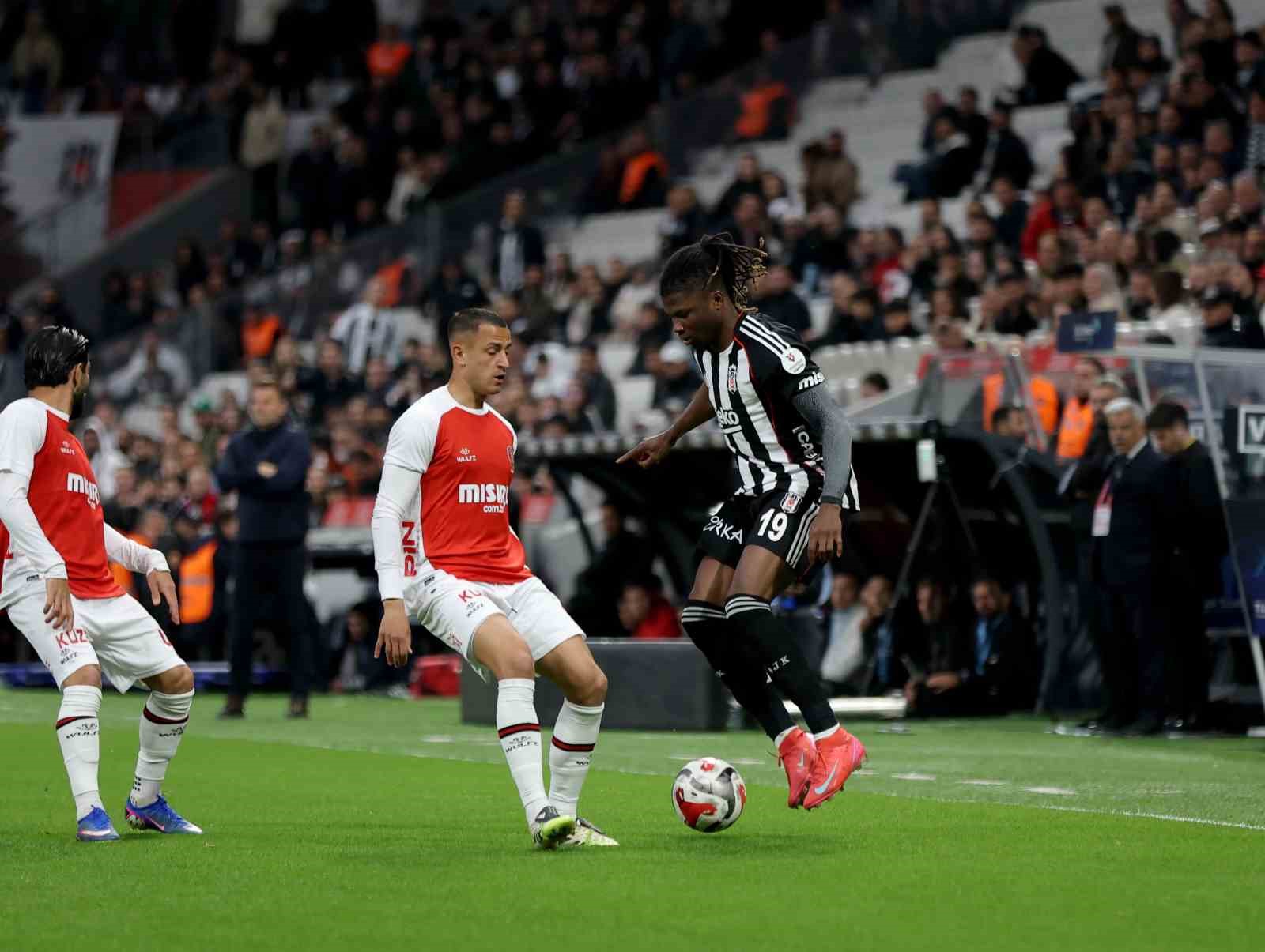 trendyol super lig besiktas 0 fatih karagumruk 0 mac devam ediyor 19 s3AJ3rXL