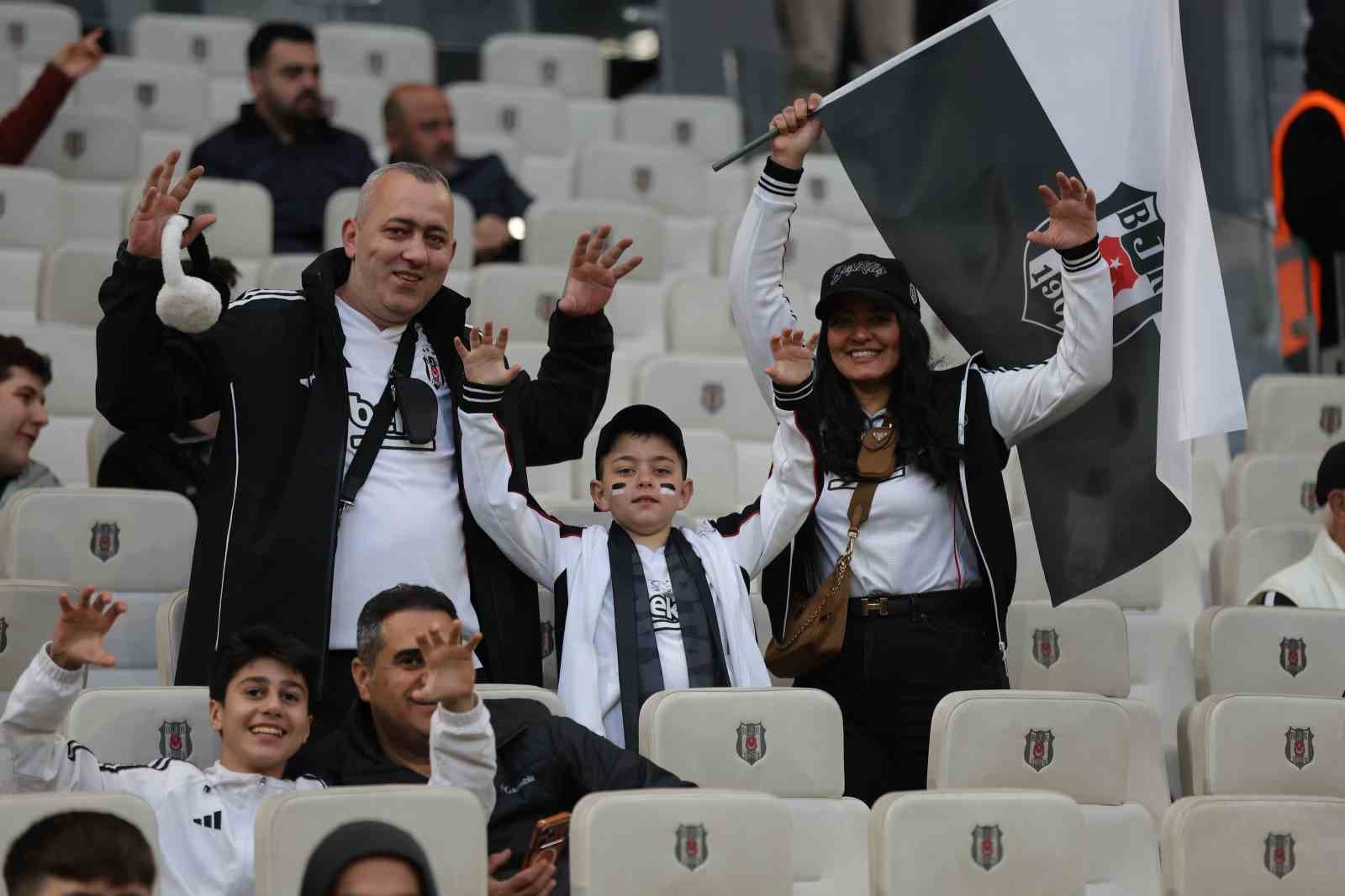 trendyol super lig besiktas 0 fatih karagumruk 0 mac devam ediyor 5 OXqV9ANz