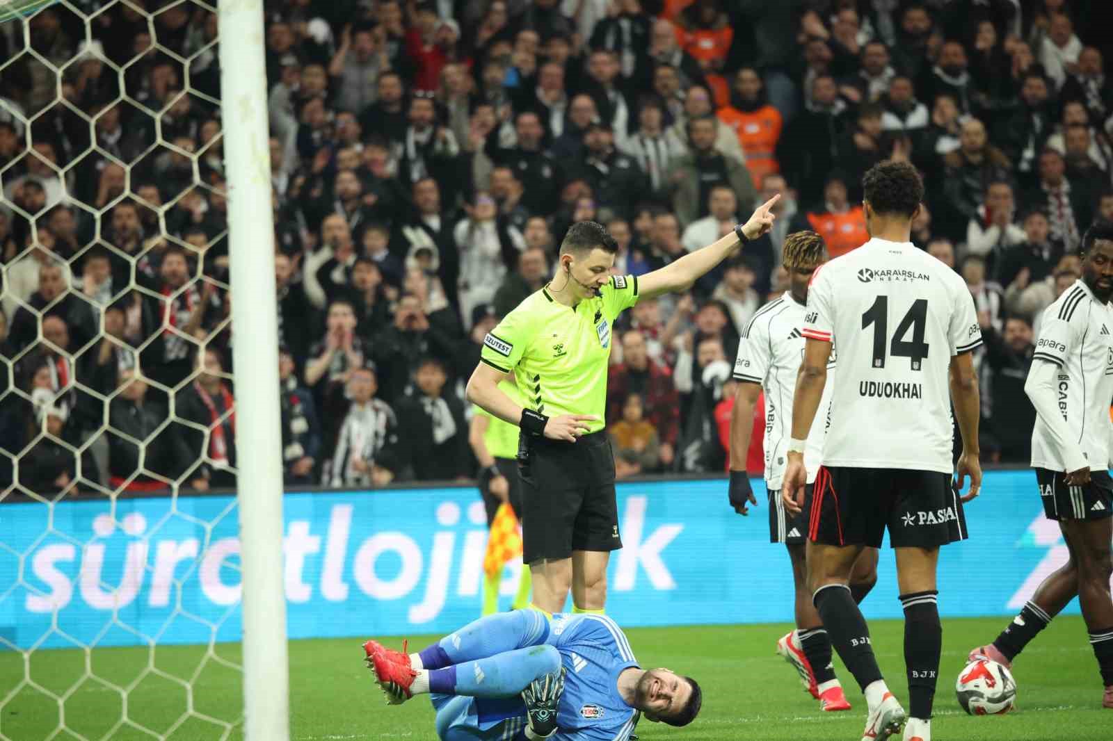 trendyol super lig besiktas 0 galatasaray 0 mac devam ediyor 2 TuLumtWm