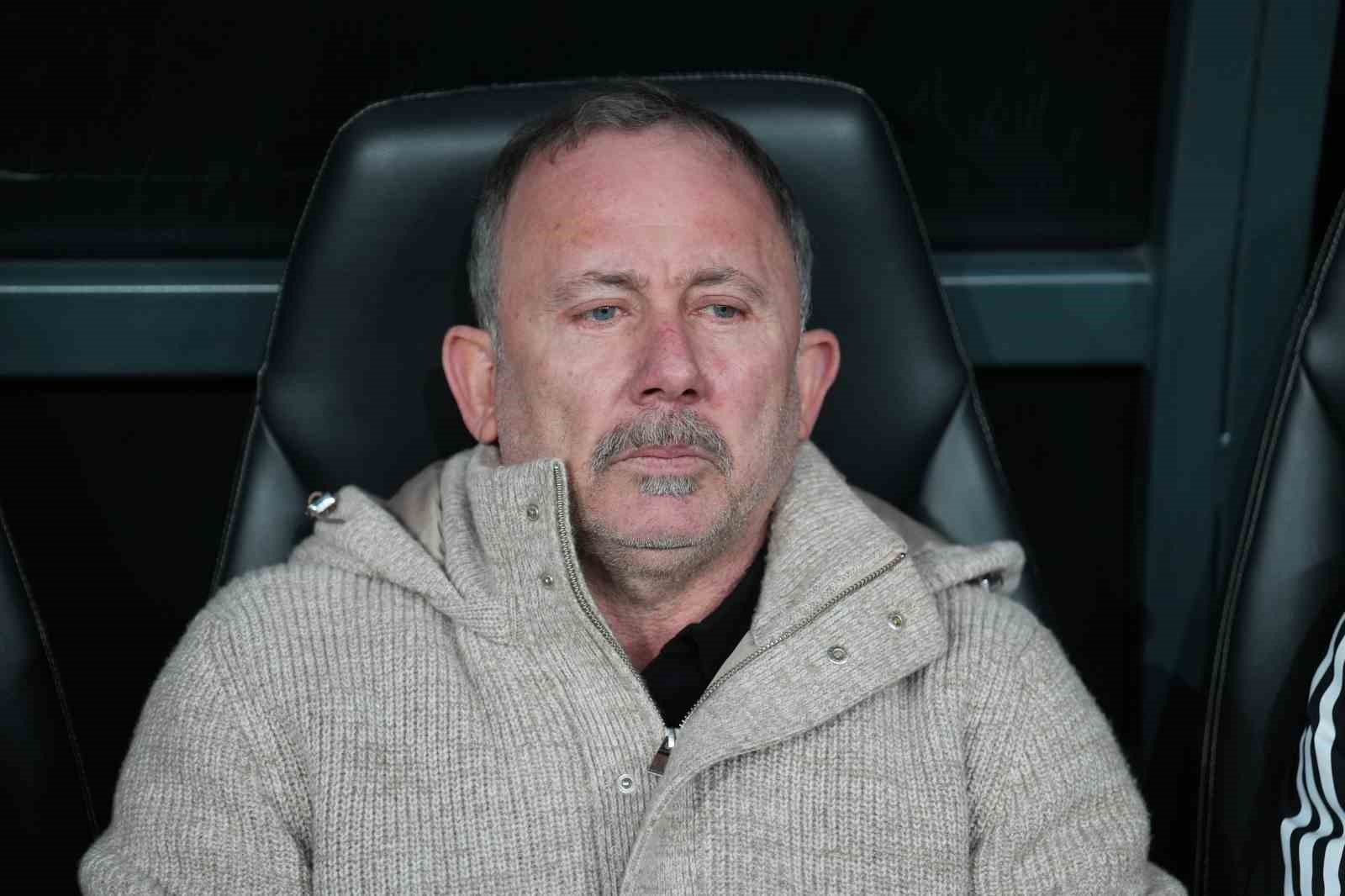 trendyol super lig besiktas 0 galatasaray 0 mac devam ediyor 24 5Q1DUQQB