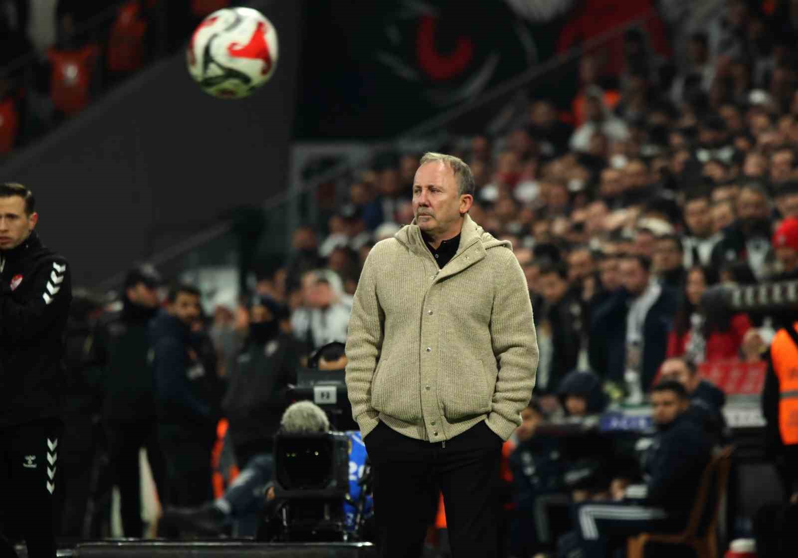 trendyol super lig besiktas 0 galatasaray 1 ilk yari 24 EpG3YpjR