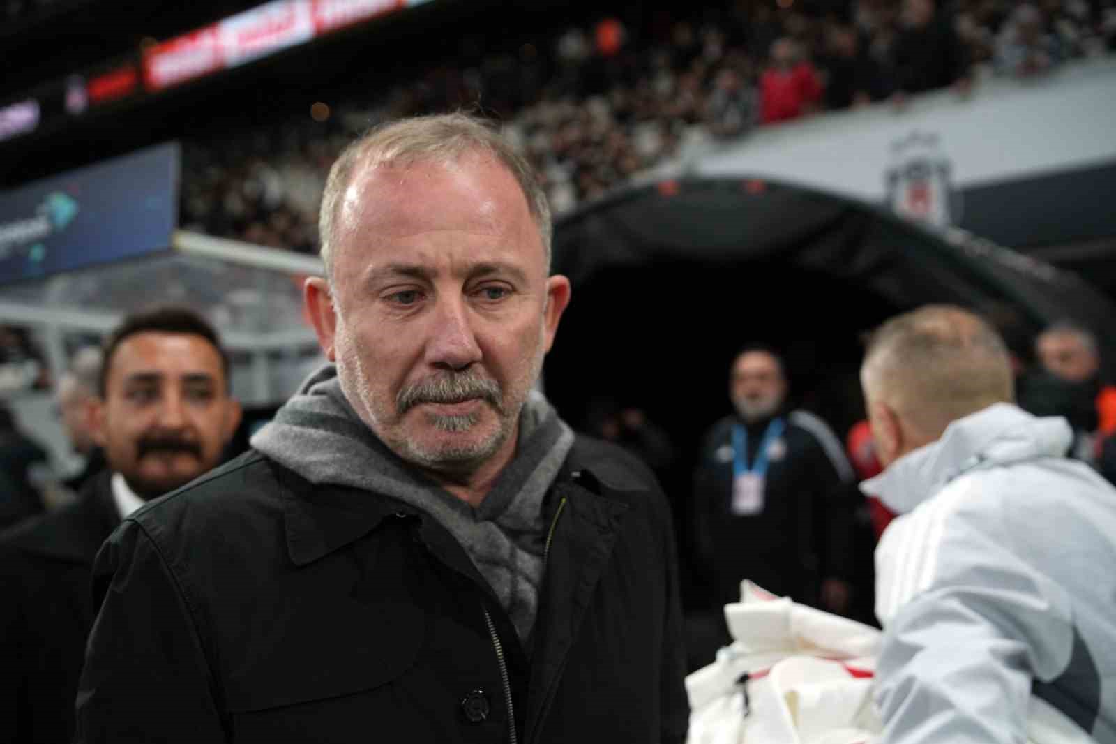 trendyol super lig besiktas 0 gaziantep fk 1 mac devam ediyor 10
