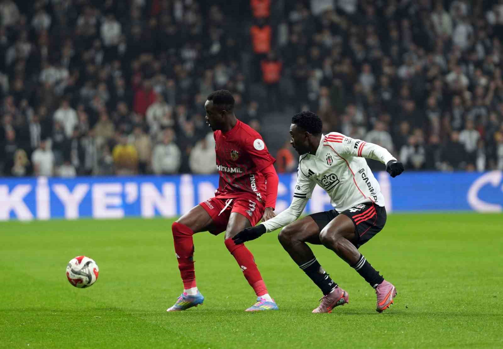 trendyol super lig besiktas 0 gaziantep fk 1 mac devam ediyor 20 O2eNCu47