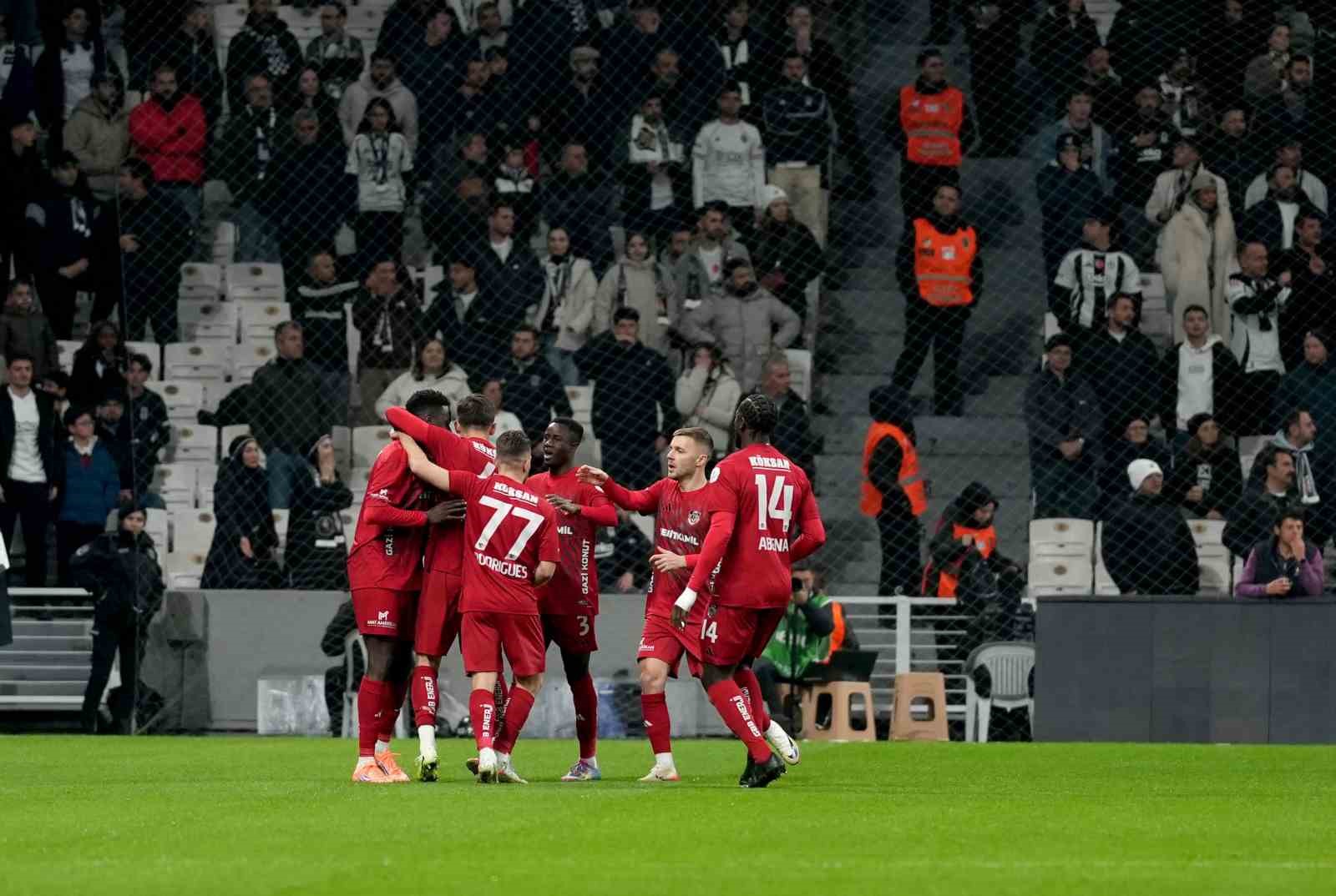 trendyol super lig besiktas 0 gaziantep fk 1 mac devam ediyor 22 b5BP5XZq