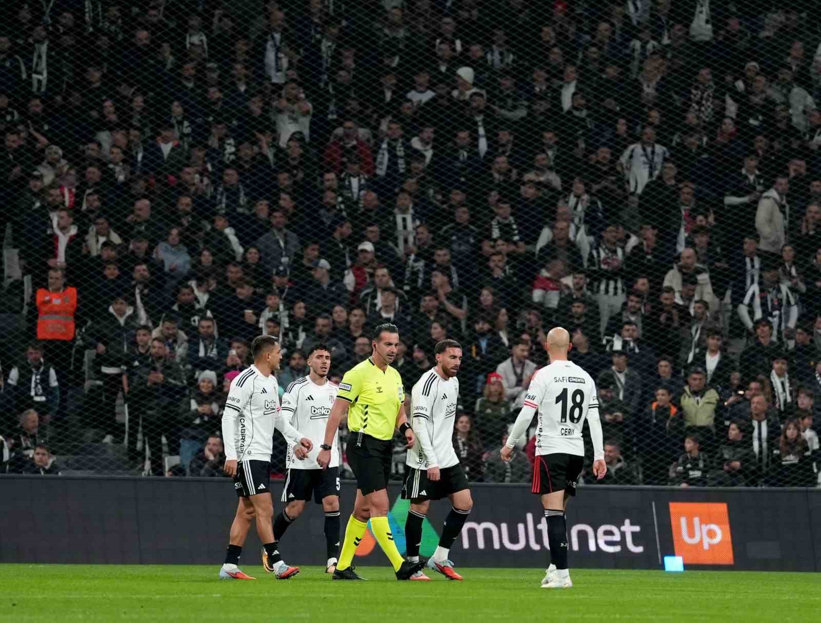 trendyol super lig besiktas 0 gaziantep fk 1 mac devam ediyor 24 fEH97Yn5