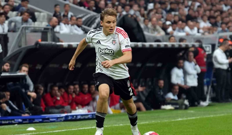 trendyol-super-lig-besiktas-0-genclerbirligi-0-ilk-yari-wYtezUMr.jpg