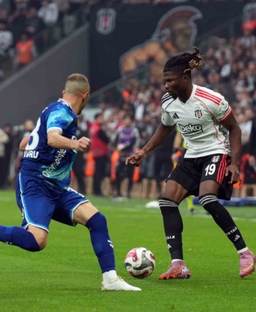 trendyol-super-lig-besiktas-0-samsunspor-0-mac-devam-ediyor-w4q9CL2K.jpg