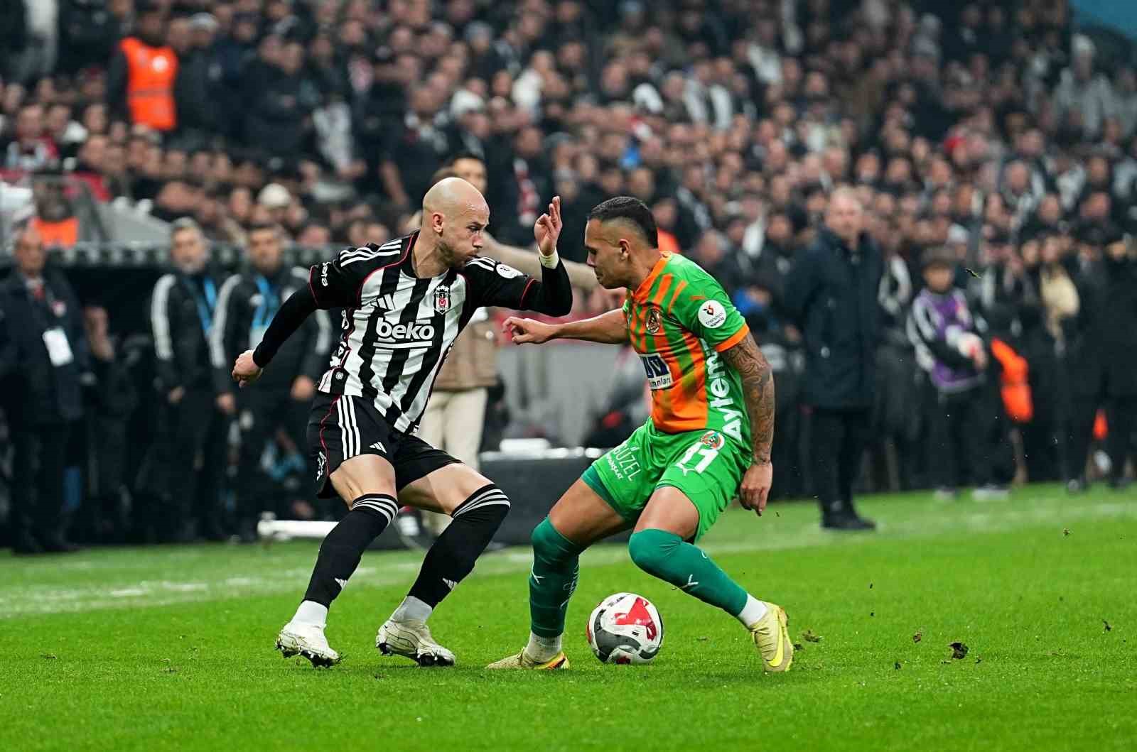 trendyol super lig besiktas 1 corendon alanyaspor 2 ilk yari 13 1dUI99Ai