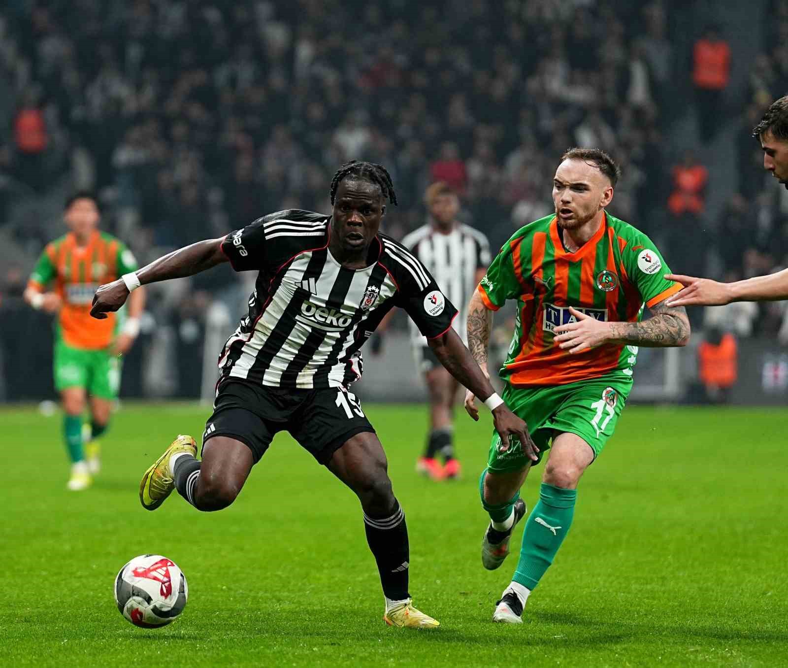trendyol super lig besiktas 1 corendon alanyaspor 2 ilk yari 16 NU4gej87