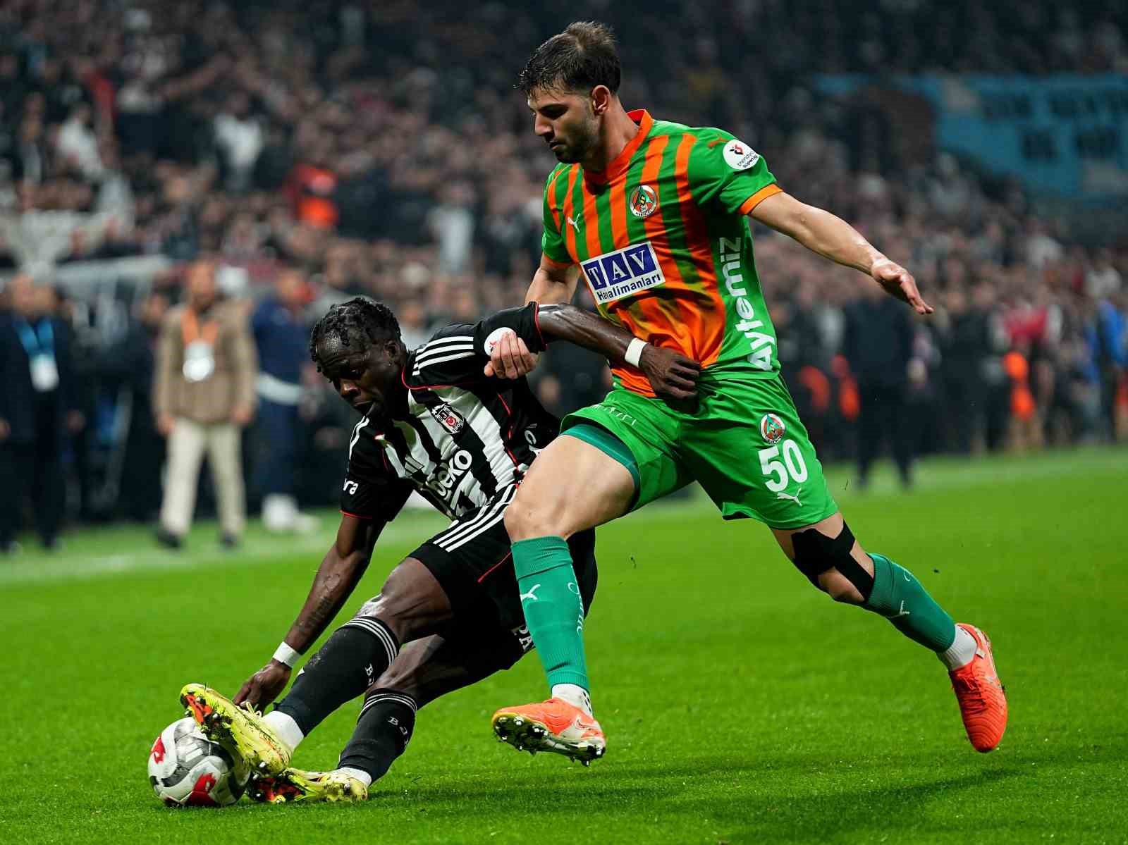 trendyol super lig besiktas 1 corendon alanyaspor 2 ilk yari 17 BFD9FvTL