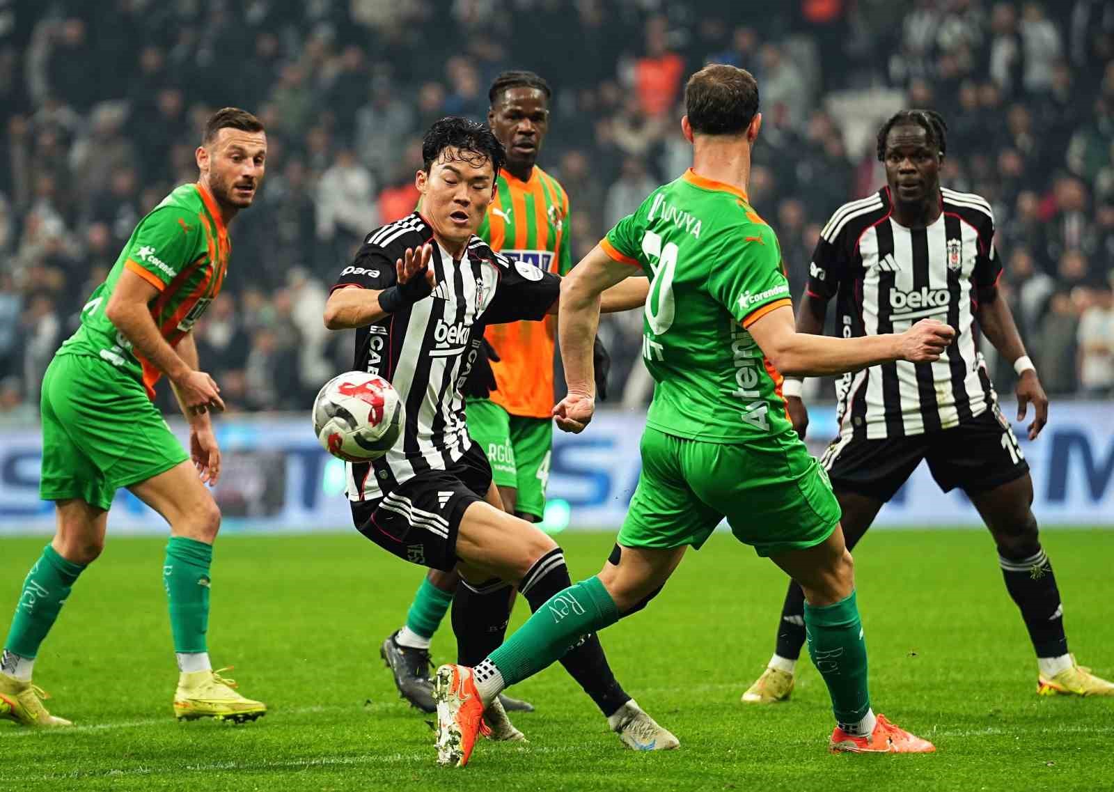 trendyol super lig besiktas 1 corendon alanyaspor 2 ilk yari 2 BIe5alIA