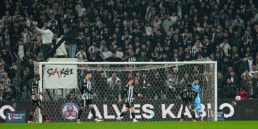 trendyol-super-lig-besiktas-1-corendon-alanyaspor-2-ilk-yari-9UVWbhNR.jpg