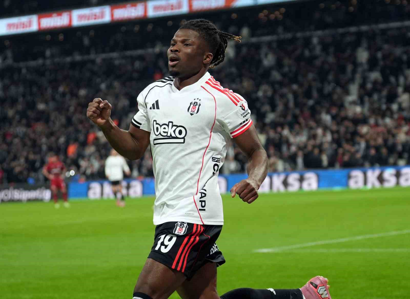 Trendyol Süper Lig: Beşiktaş: 1 - Gaziantep FK: 1 (İlk yarı) 17 trendyol super lig besiktas 1 gaziantep fk 1 ilk yari 13 QVdUUByI