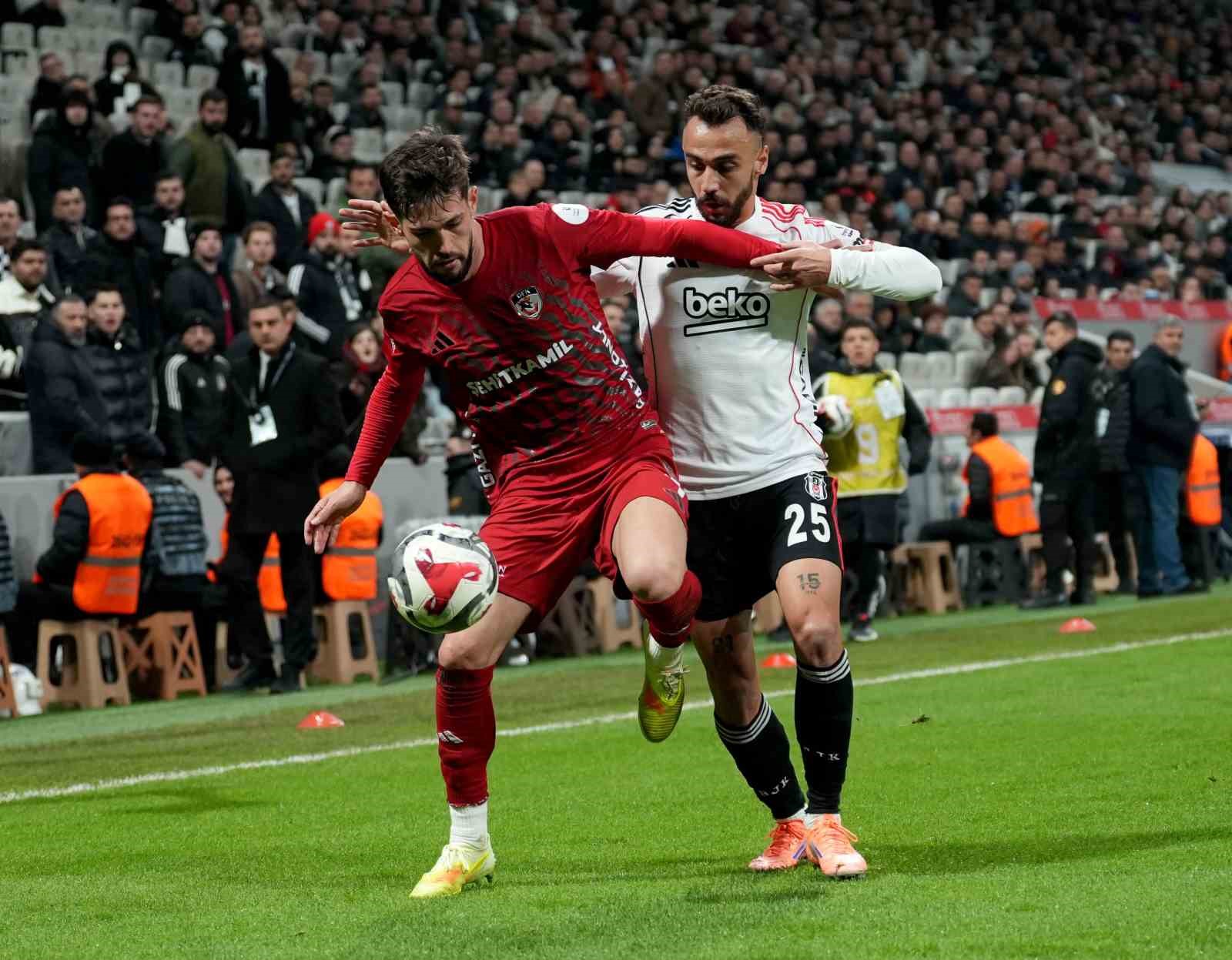 Trendyol Süper Lig: Beşiktaş: 1 - Gaziantep FK: 1 (İlk yarı) 30 trendyol super lig besiktas 1 gaziantep fk 1 ilk yari 26 TftpShLM