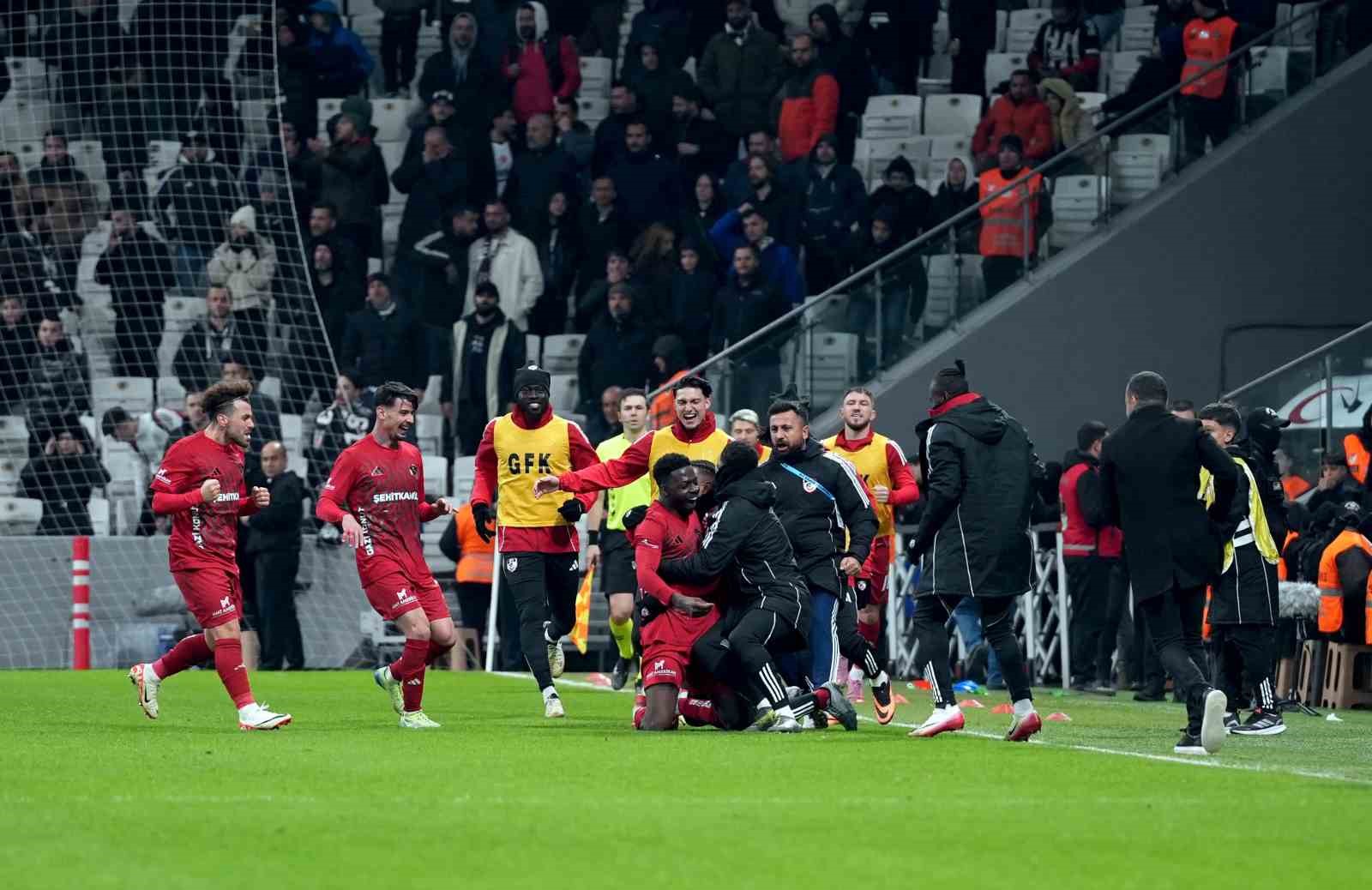 trendyol super lig besiktas 2 gaziantep fk 2 mac sonucu 30 642RMKdi