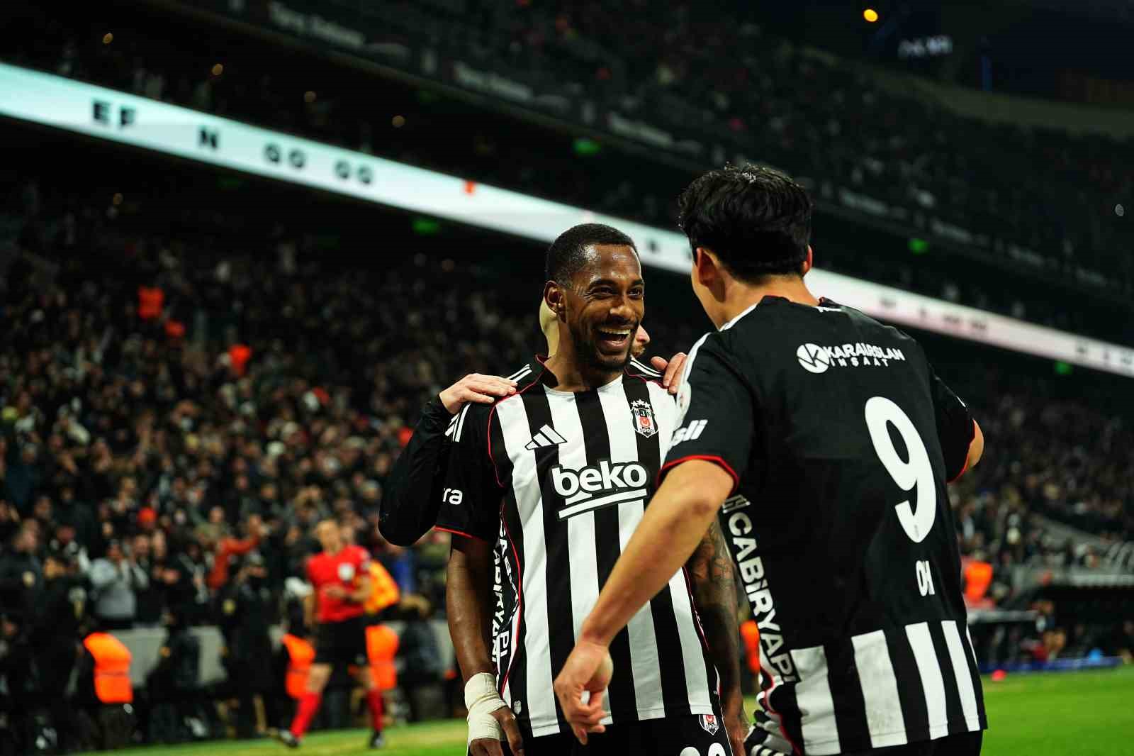 Trendyol Süper Lig: Beşiktaş: 2 - Göztepe: 0 (İlk yarı) 11 trendyol super lig besiktas 2 goztepe 0 ilk yari 7 3juKLeDP