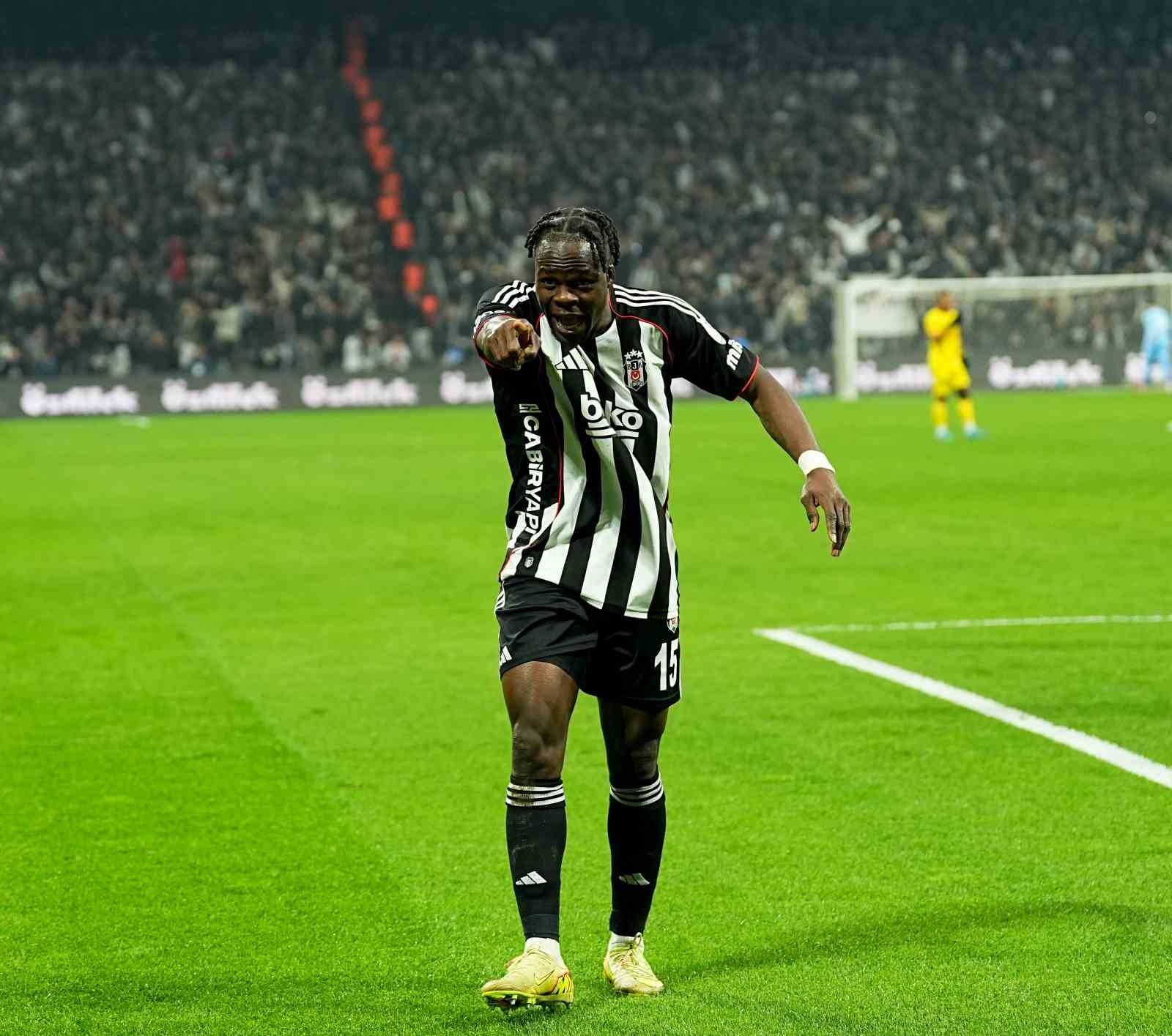 Trendyol Süper Lig: Beşiktaş: 2 - Göztepe: 0 (İlk yarı) 13 trendyol super lig besiktas 2 goztepe 0 ilk yari 9 RqZ5f7OQ