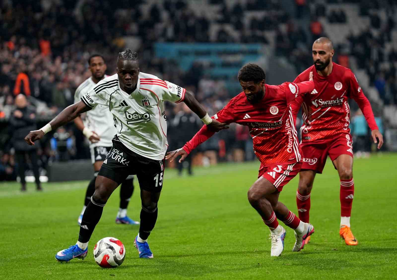 trendyol super lig besiktas 4 antalyaspor 2 mac sonucu 1 TBSH6cJP