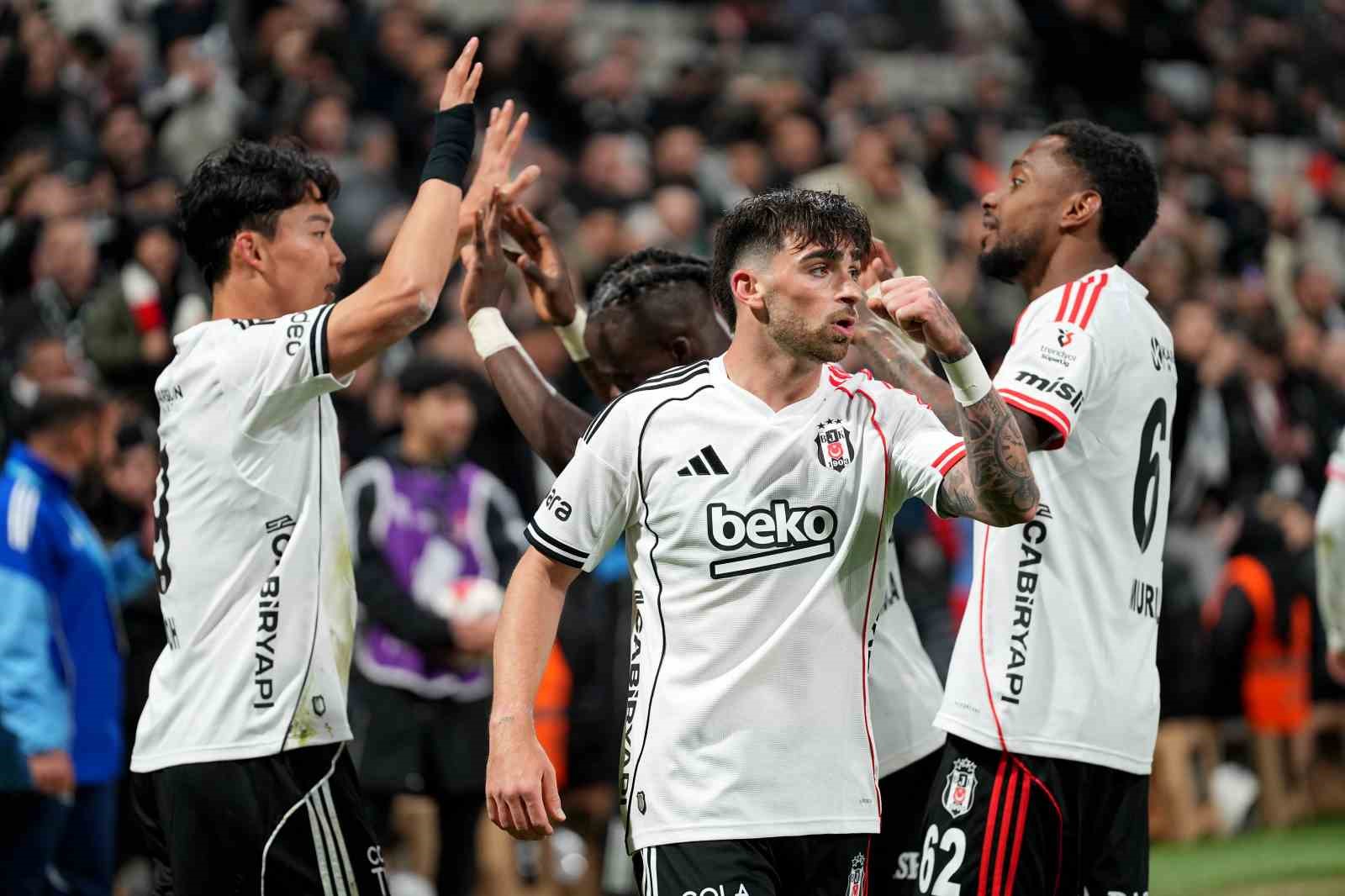 trendyol super lig besiktas 4 antalyaspor 2 mac sonucu 17 qYjJq2yy