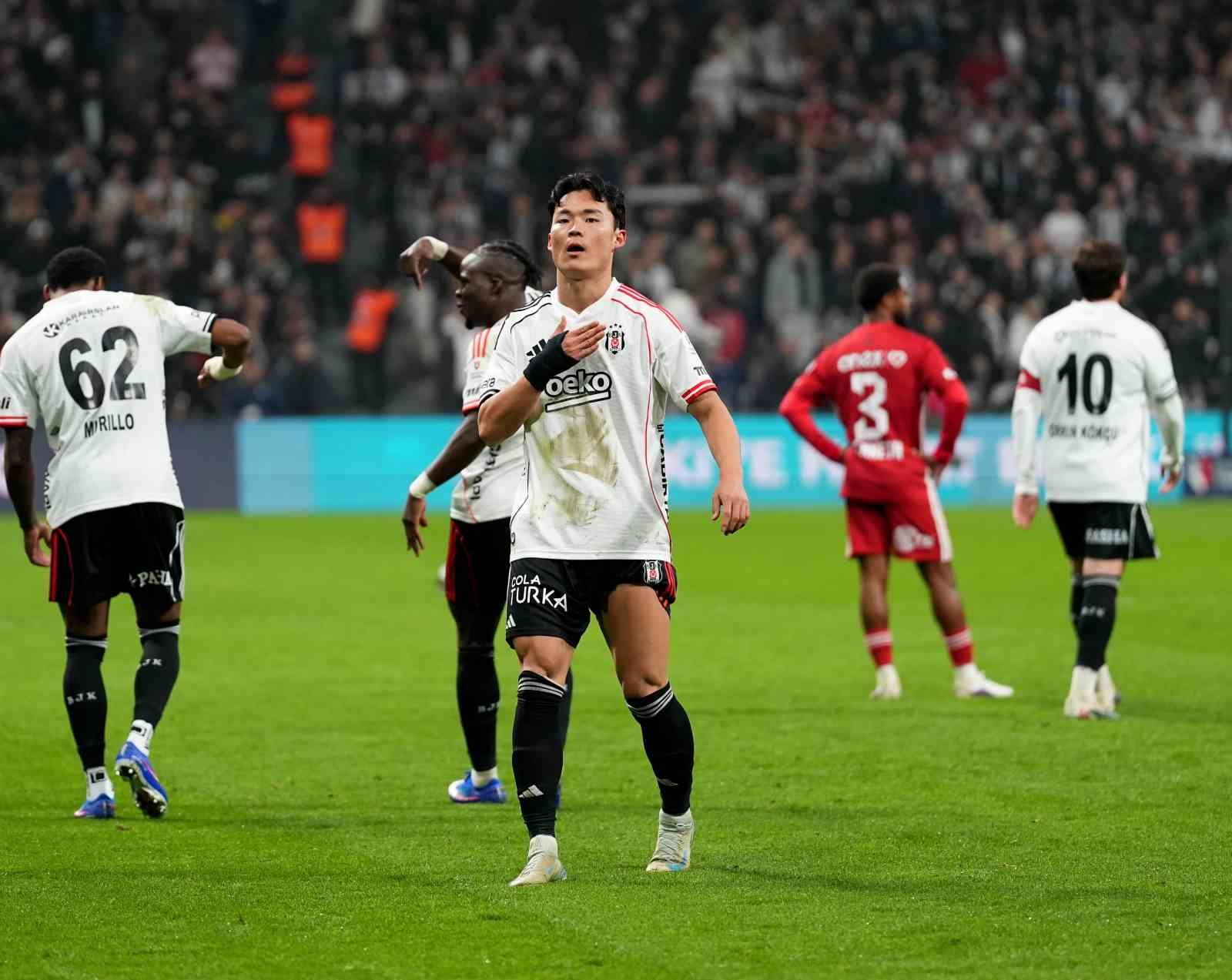 trendyol super lig besiktas 4 antalyaspor 2 mac sonucu 18 zBP6RS7X