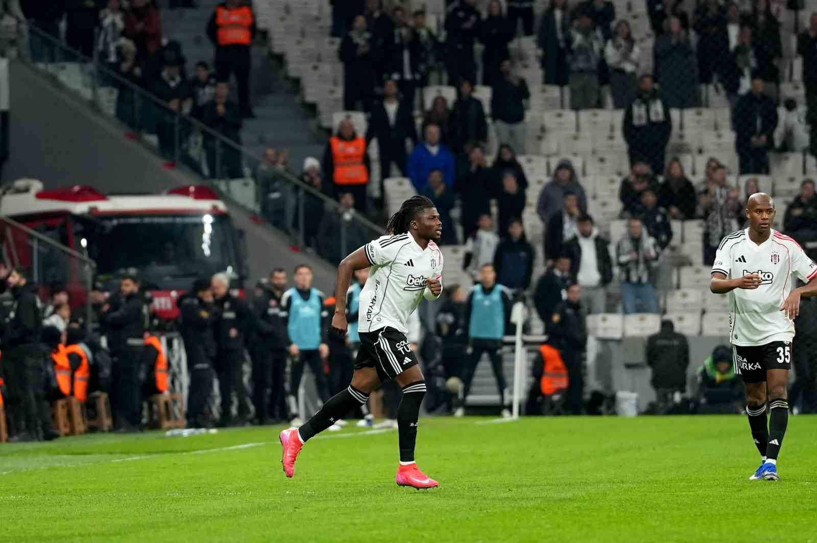 trendyol super lig besiktas 4 antalyaspor 2 mac sonucu 21