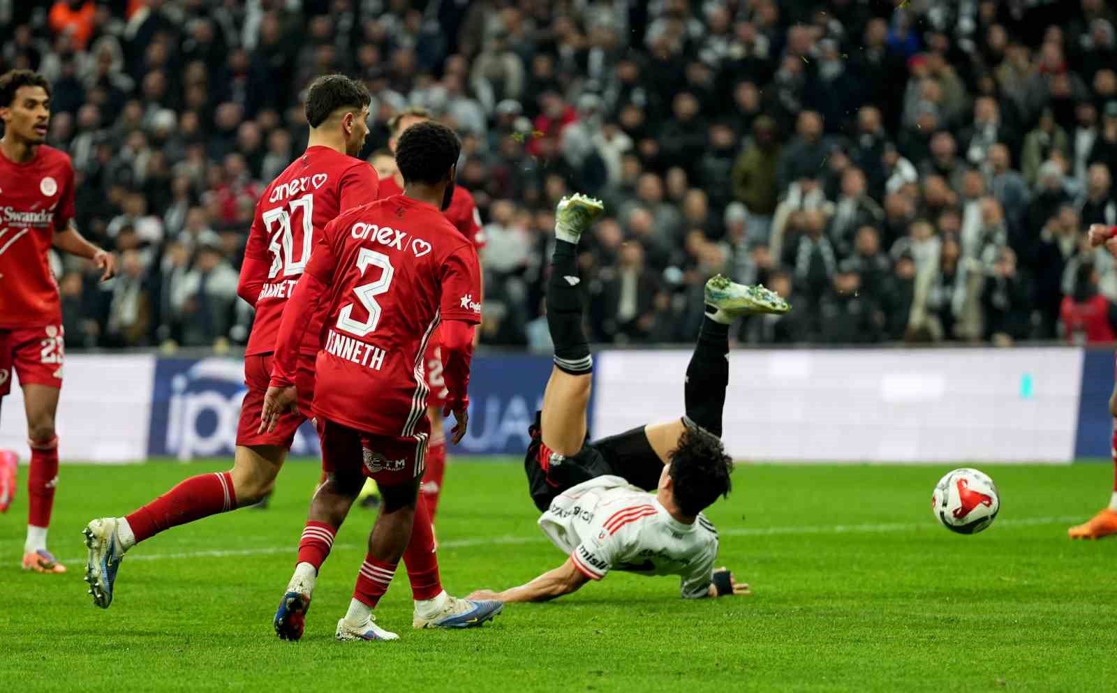 trendyol super lig besiktas 4 antalyaspor 2 mac sonucu 27 sSOVwLkk