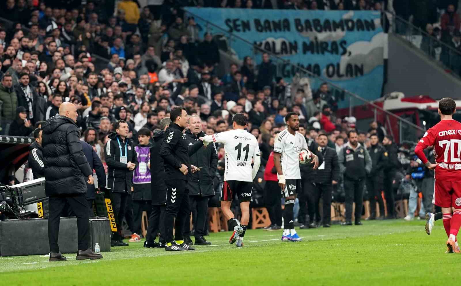 trendyol super lig besiktas 4 antalyaspor 2 mac sonucu 30 TTb7LTpX