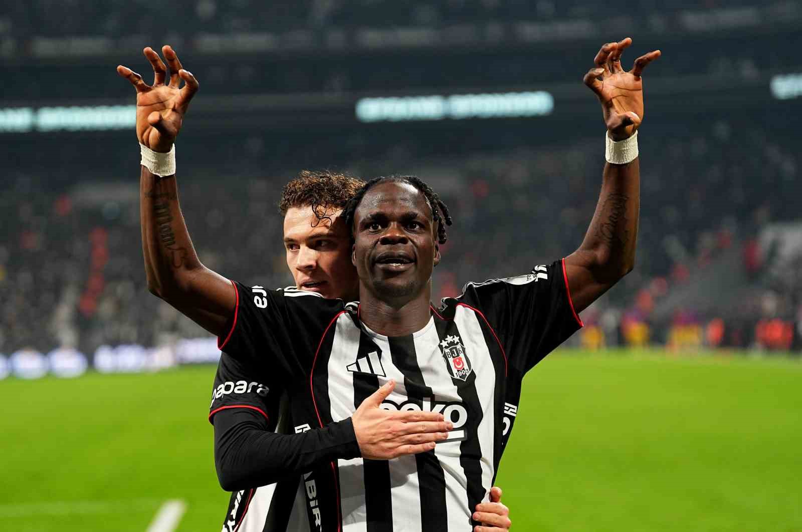 trendyol super lig besiktas 4 goztepe 0 mac sonucu 15 AIEtEkbn