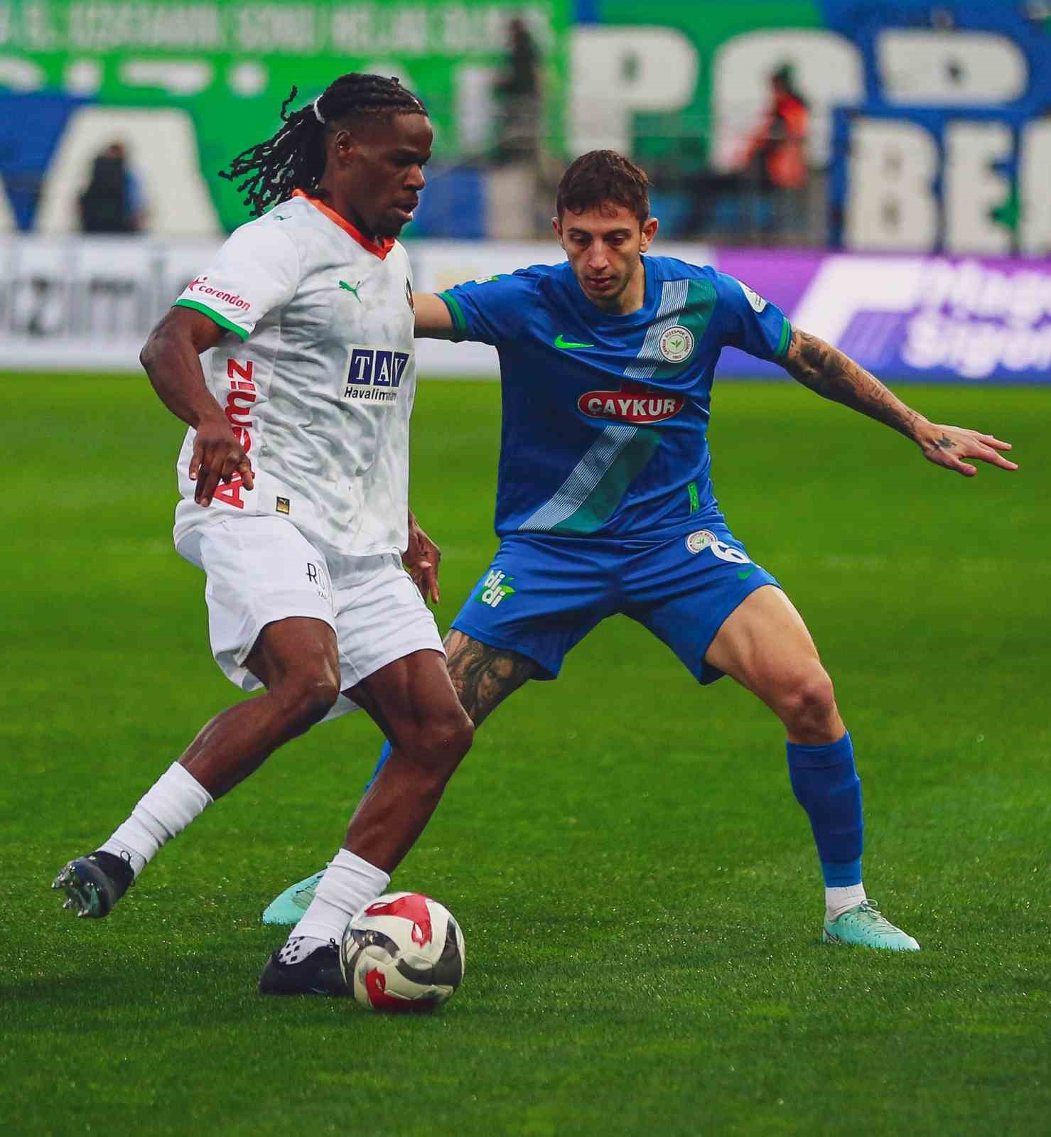 Trendyol Süper Lig: Çaykur Rizespor: 0 - Corendon Alanyaspor: 0 (İlk yarı) 20 trendyol super lig caykur rizespor 0 corendon alanyaspor 0 ilk yari 16 wG5Ph7Yn