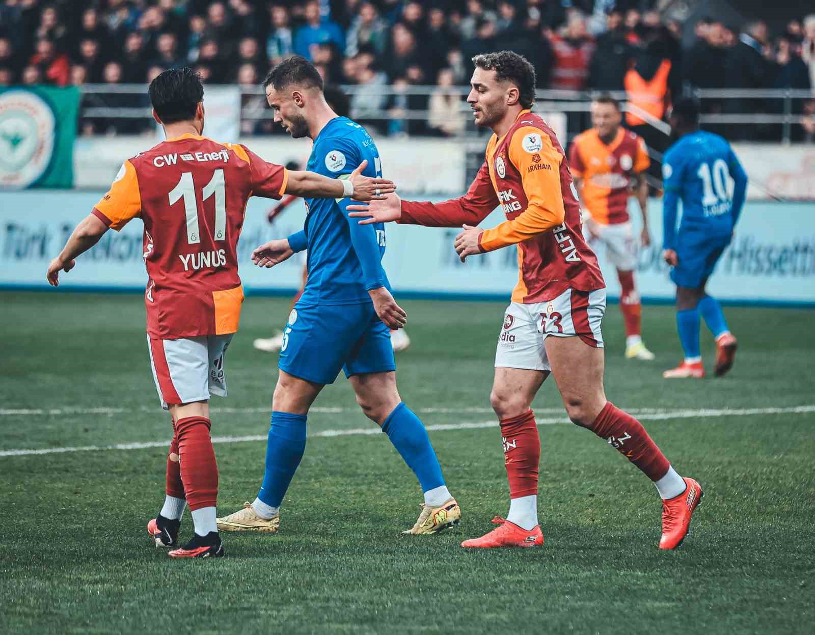 trendyol super lig caykur rizespor 0 galatasaray 1 mac devam ediyor 10