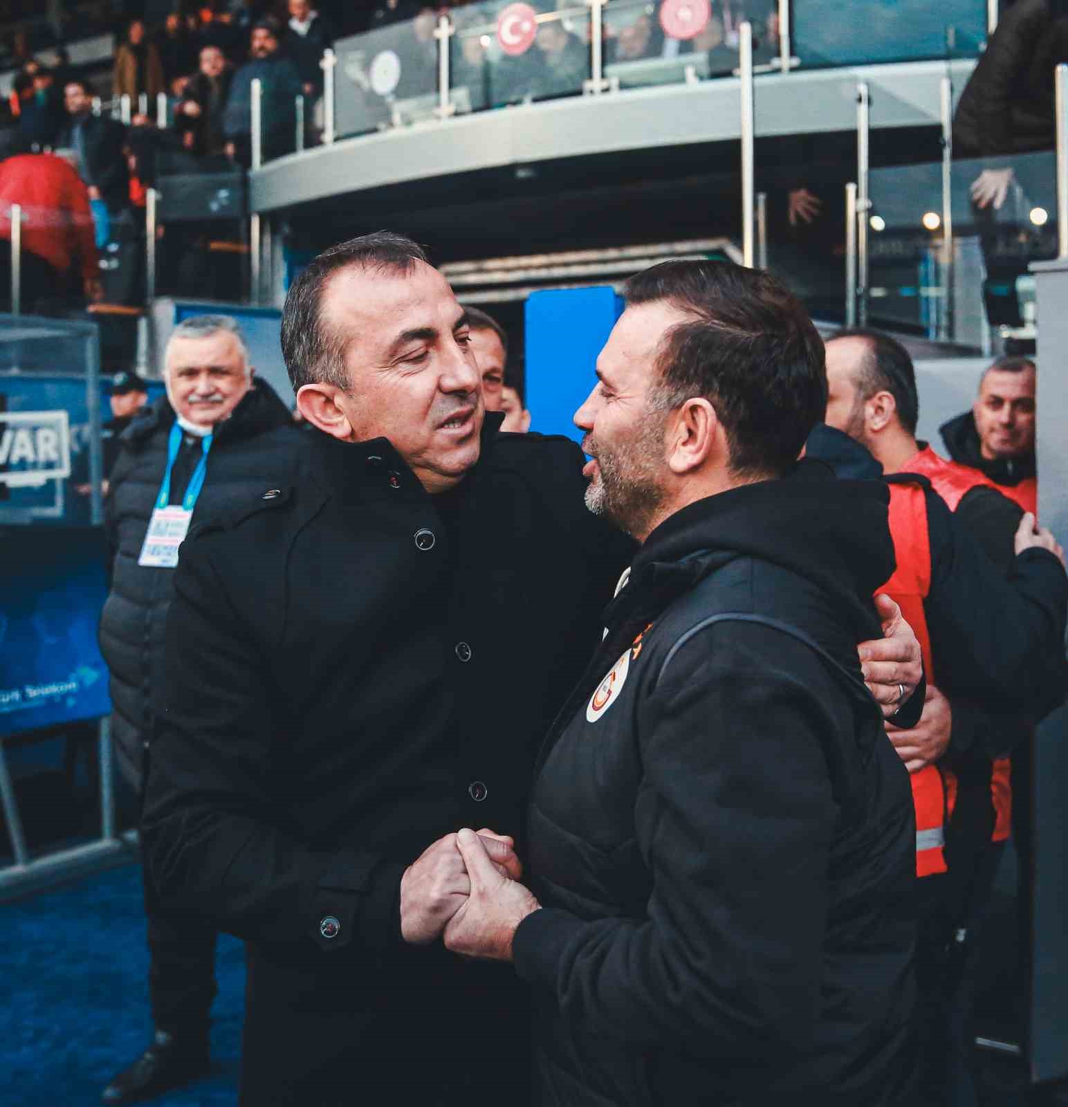 trendyol super lig caykur rizespor 0 galatasaray 1 mac devam ediyor 14 2maIvgBj