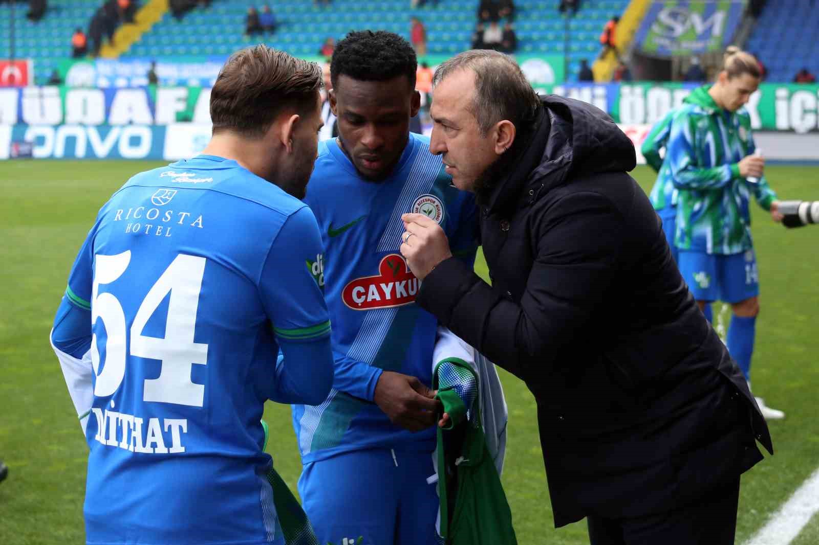 trendyol super lig caykur rizespor 1 antalyaspor 0 ilk yari 1 MIn2ycyE