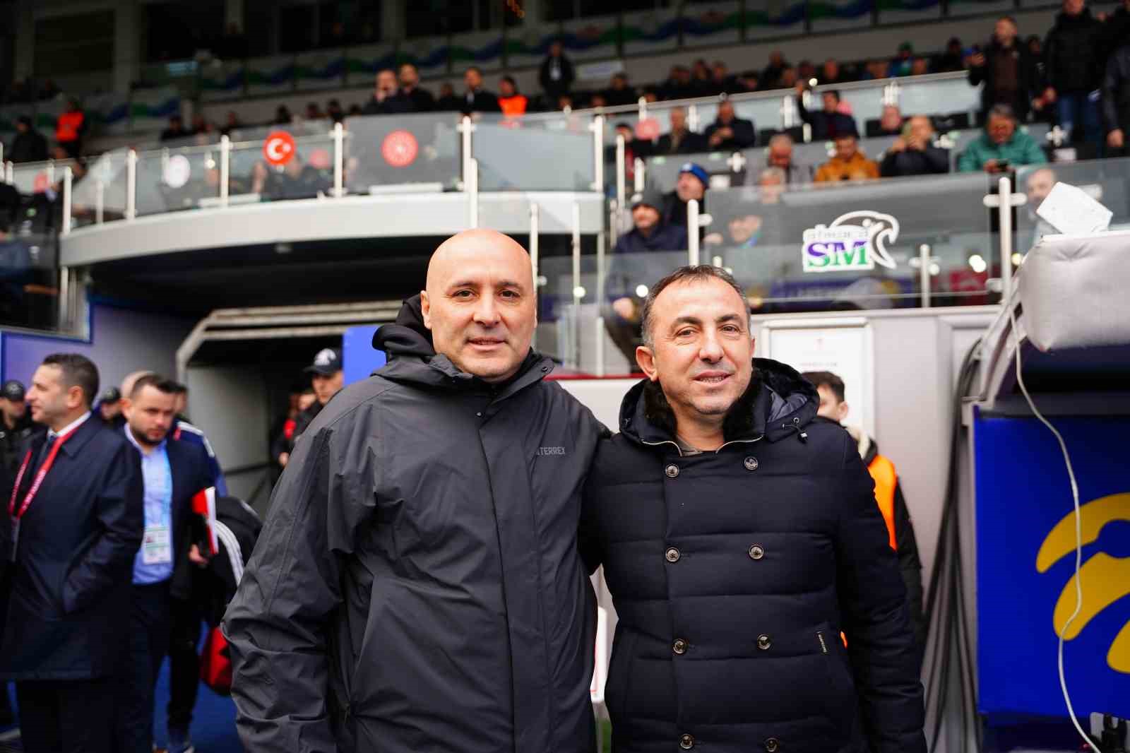 trendyol super lig caykur rizespor 1 antalyaspor 0 ilk yari 10 CnHgbFJm