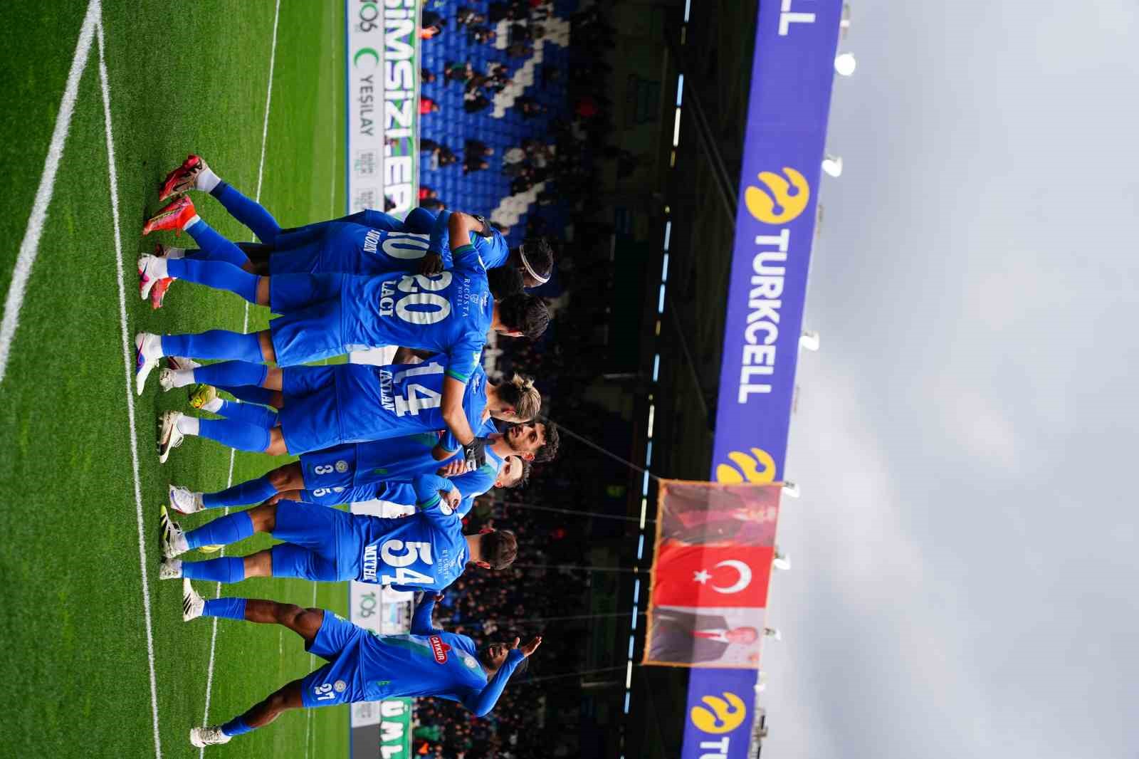 trendyol super lig caykur rizespor 1 antalyaspor 0 ilk yari 14