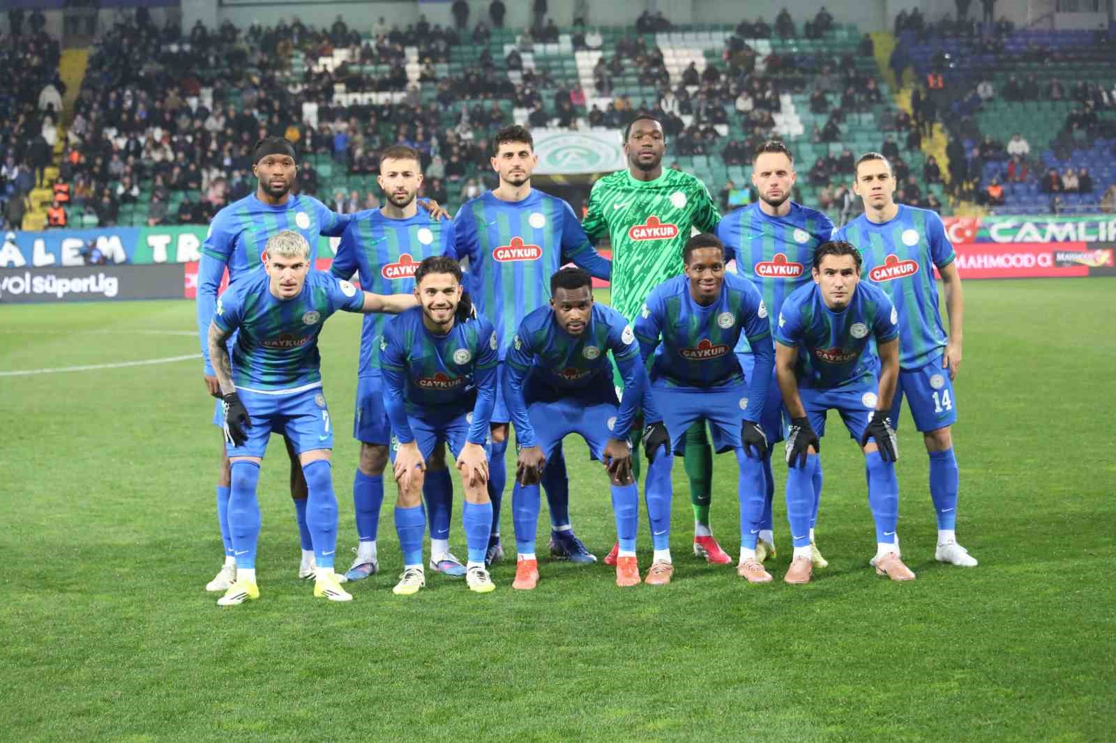 trendyol super lig caykur rizespor 1 kocaelispor 0 ilk yari 1 tChNd1vd
