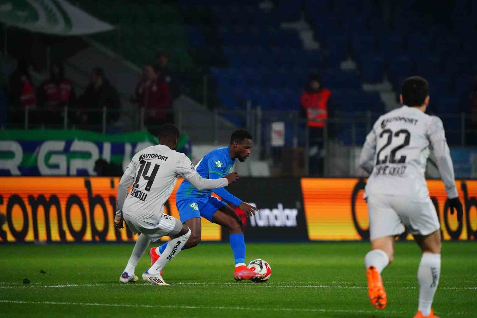 trendyol super lig caykur rizespor 1 kocaelispor 0 ilk yari 6 cUnC1Ja3