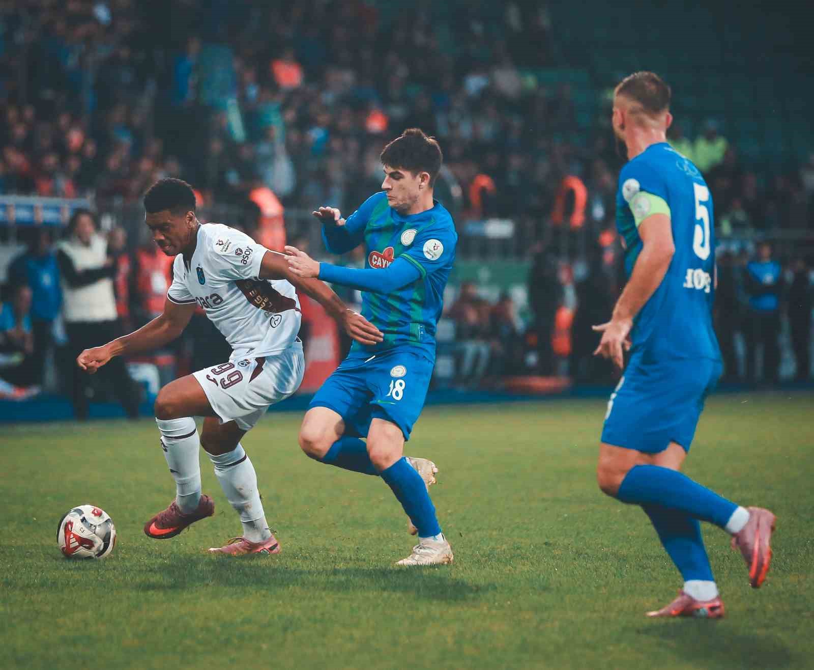 trendyol super lig caykur rizespor 1 trabzonspor 2 ilk yari 10 RNidwGzu