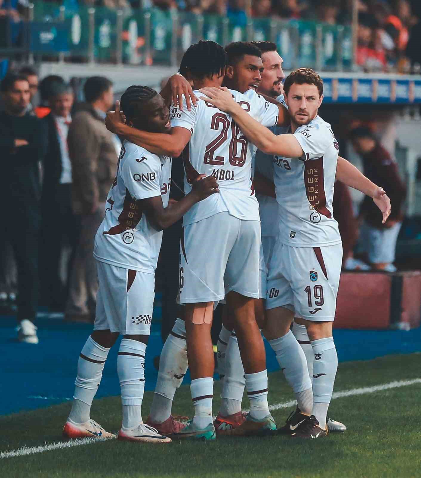 trendyol super lig caykur rizespor 1 trabzonspor 2 ilk yari 12 XYklTQWv
